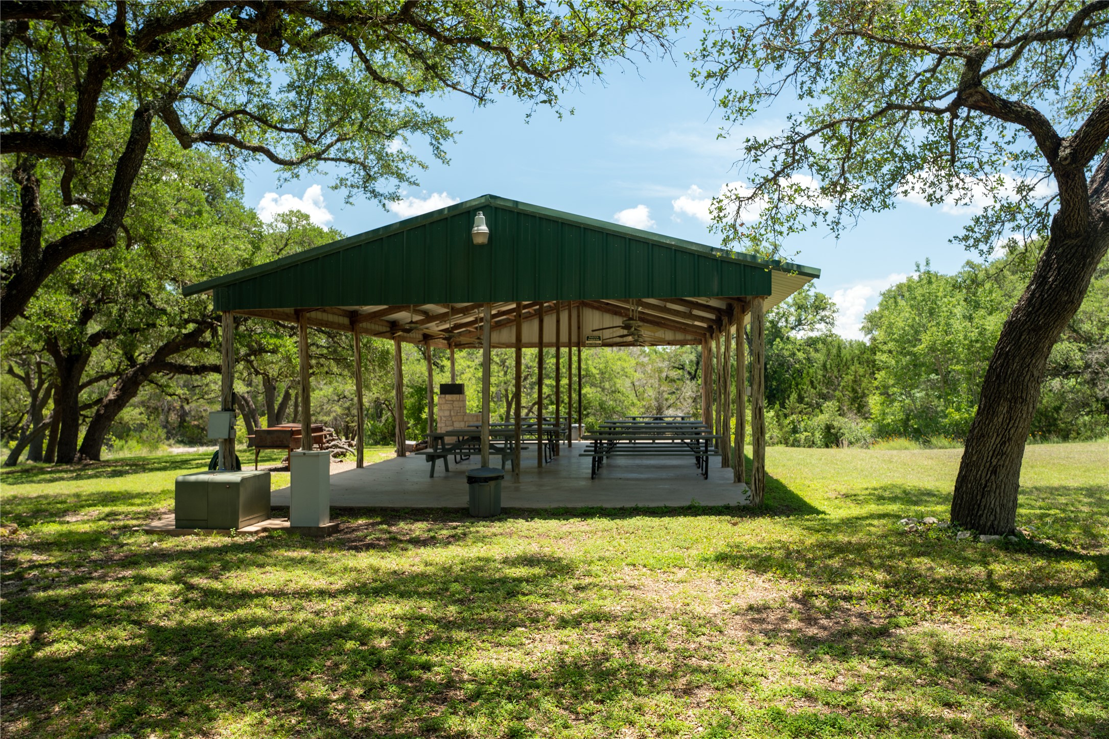 main property photo 16