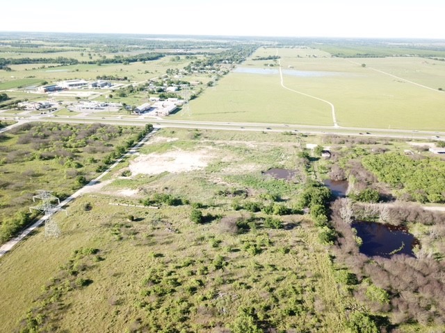 main property photo 6