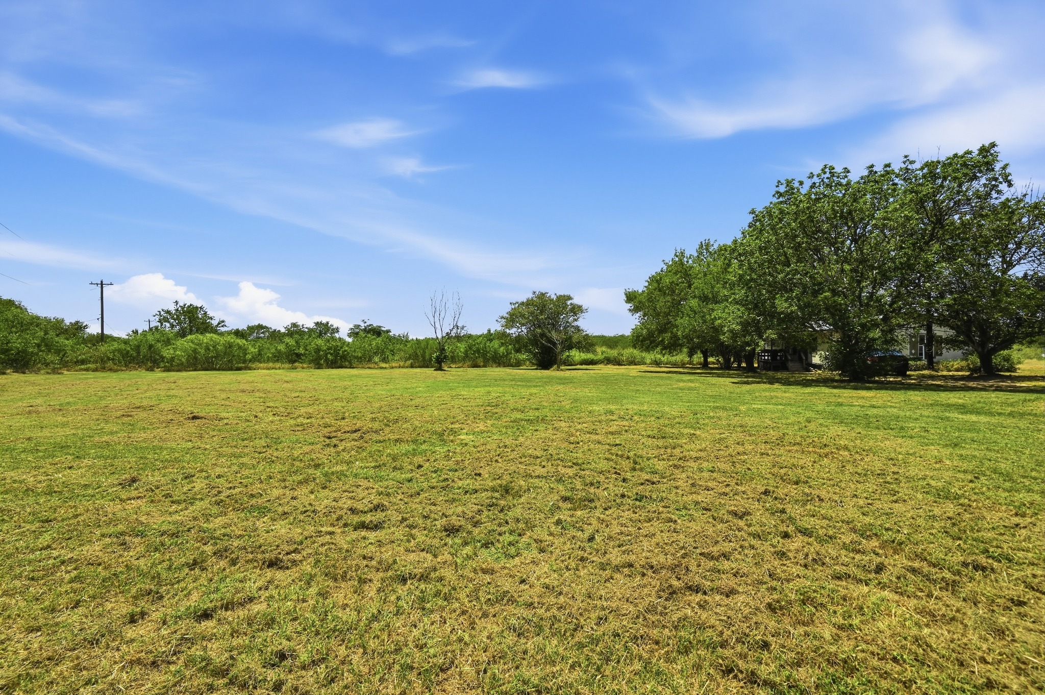 main property photo 25