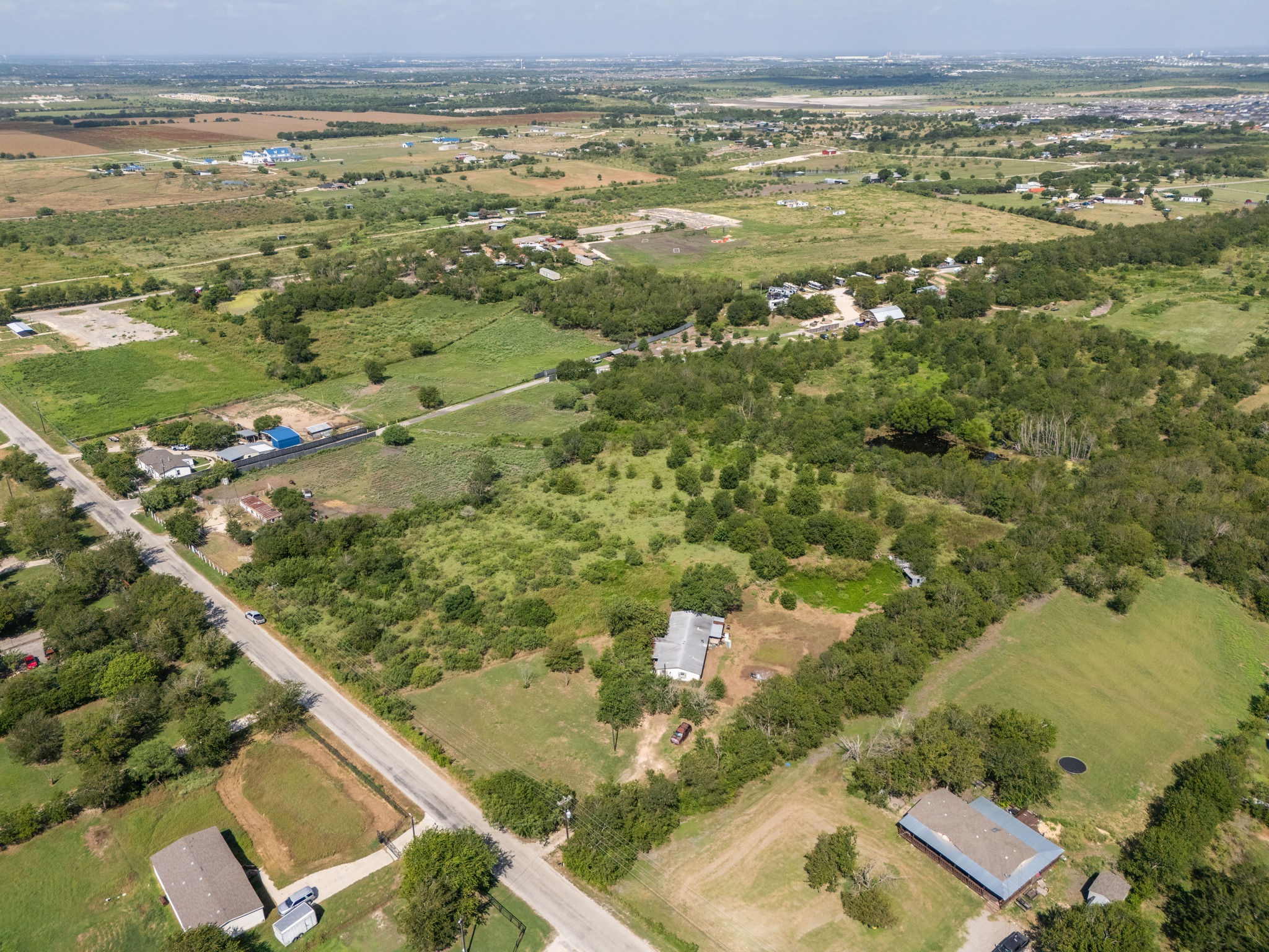 main property photo 31
