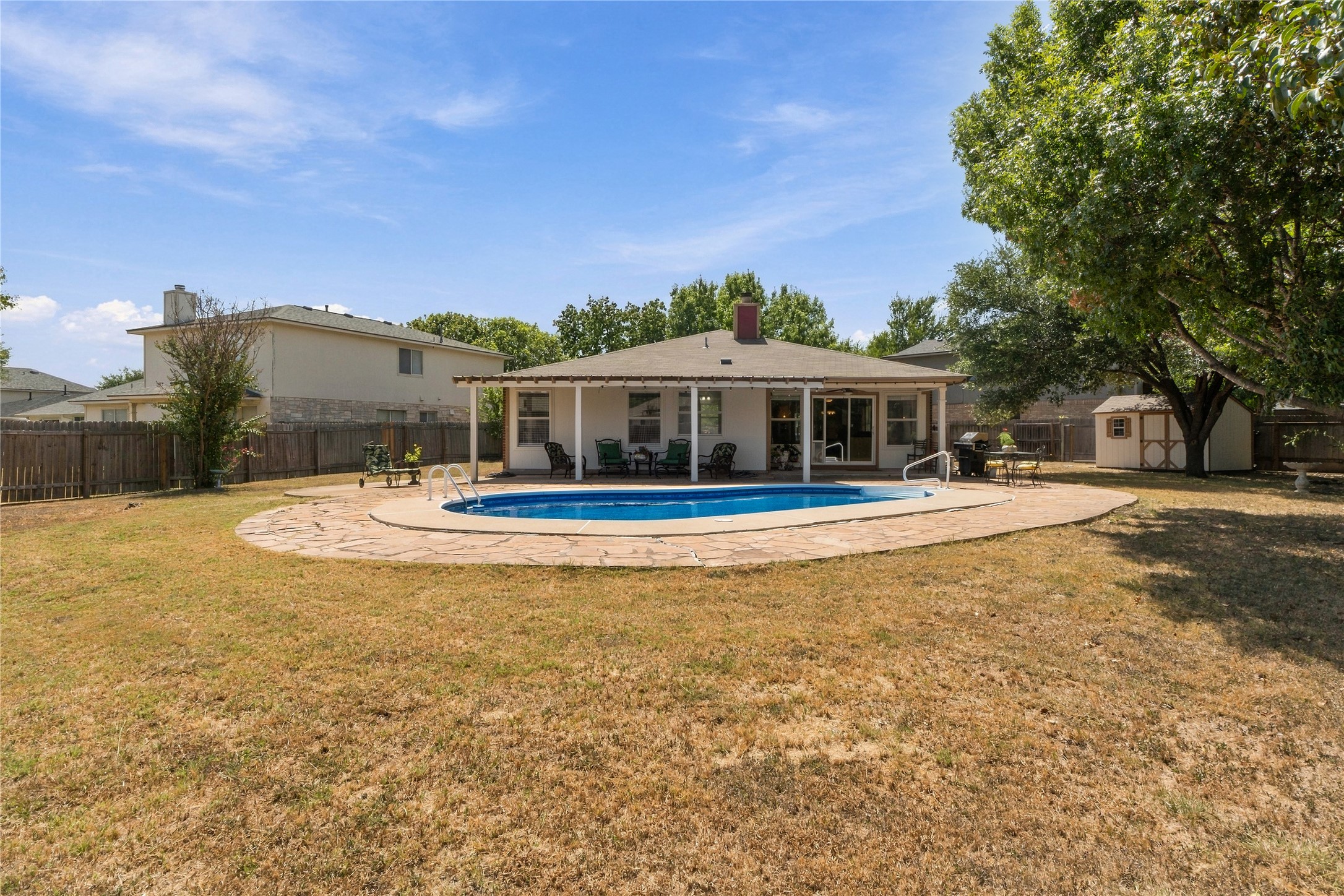 main property photo 29
