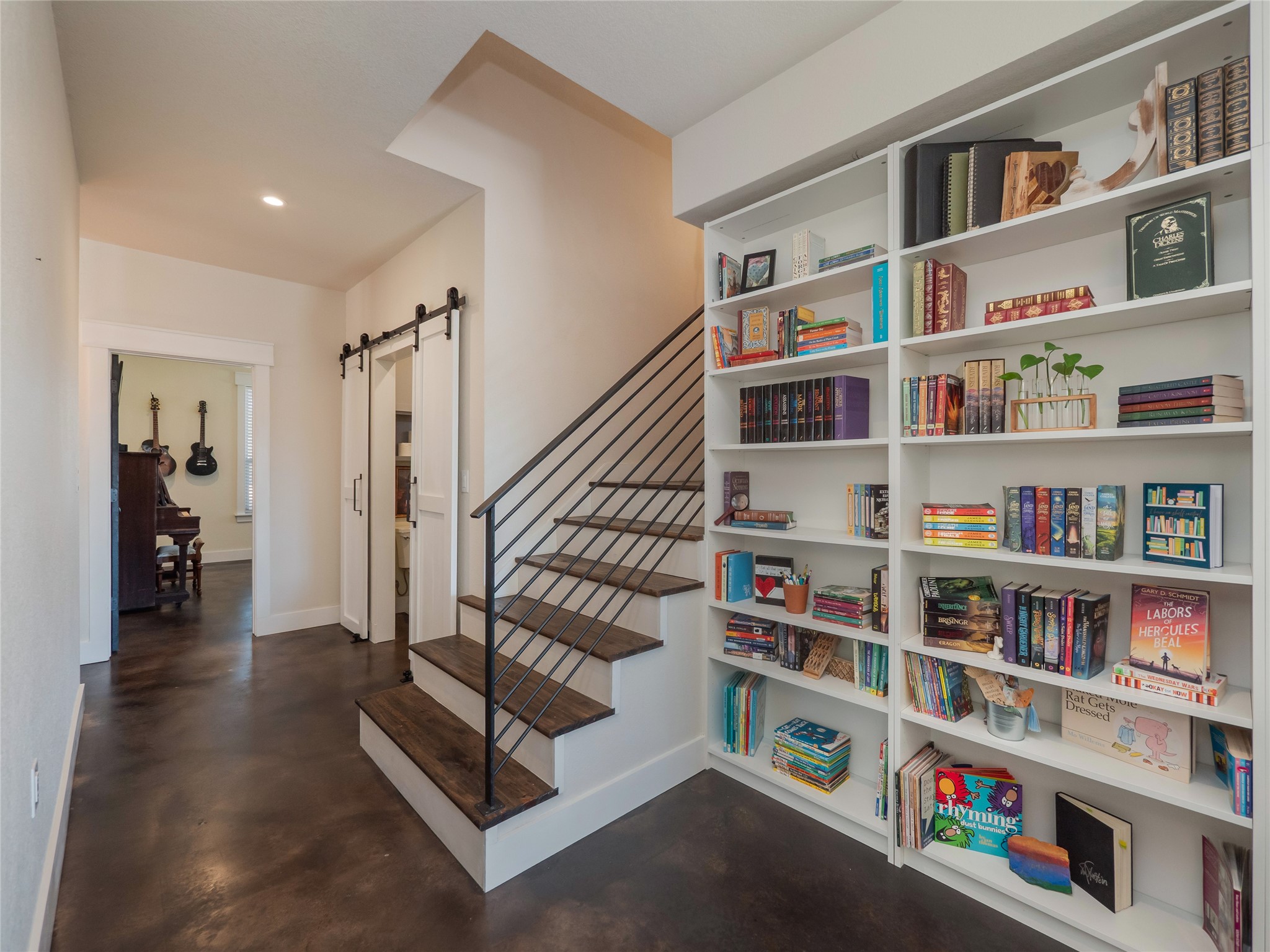 main property photo 17