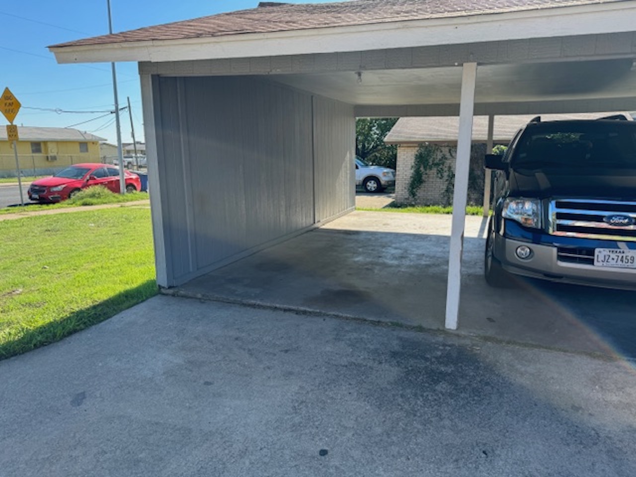 main property photo 16