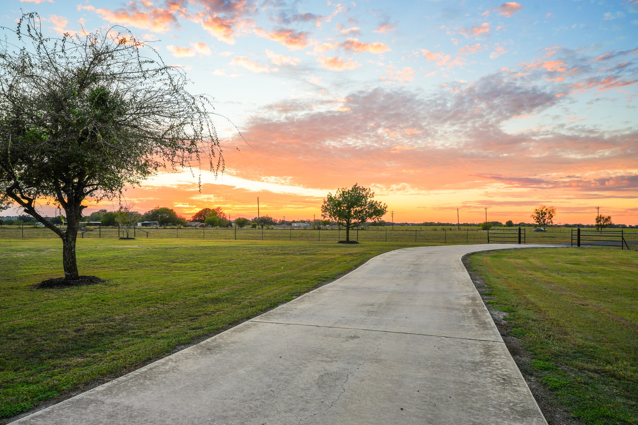 main property photo 35