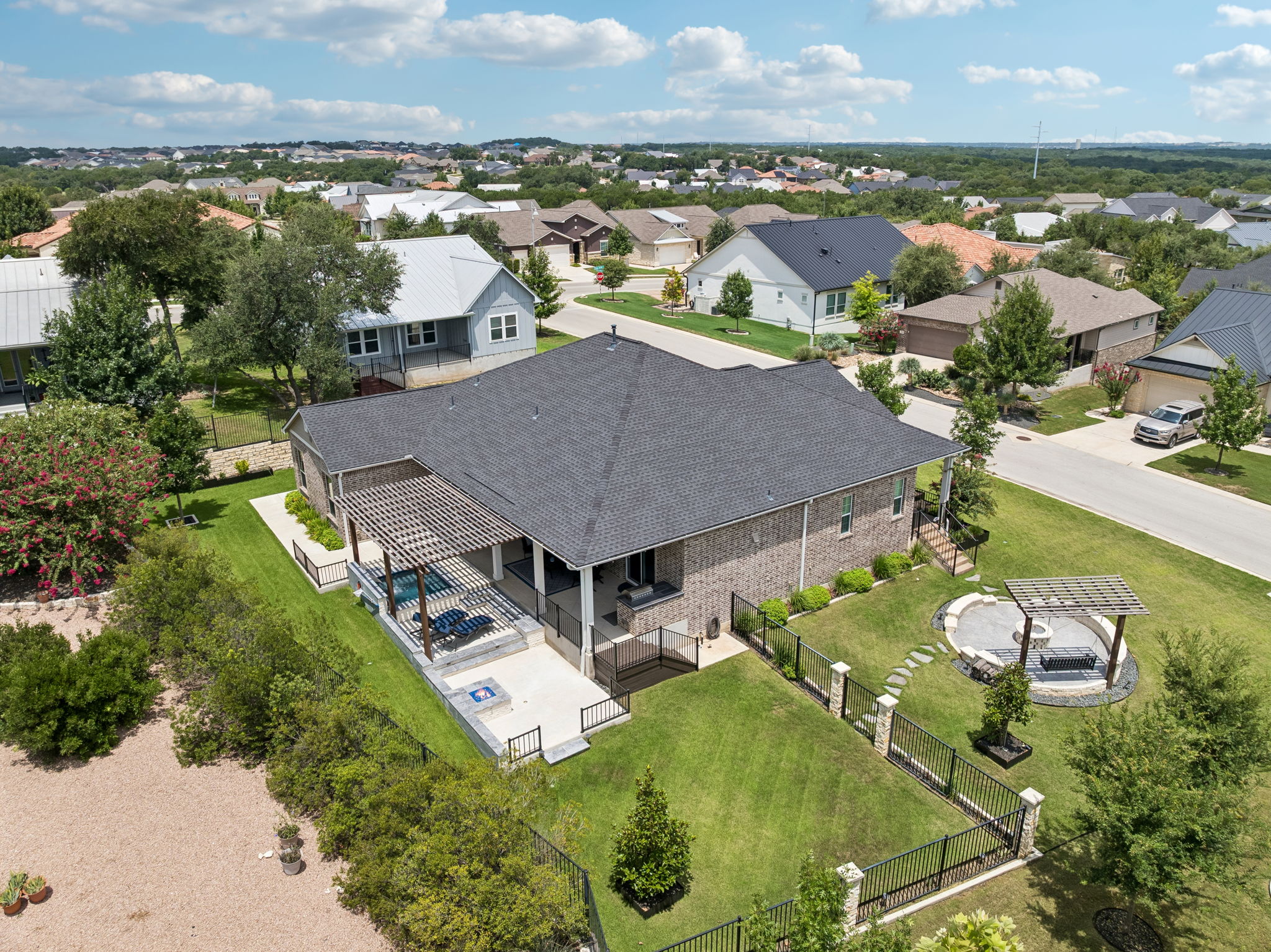 main property photo 20