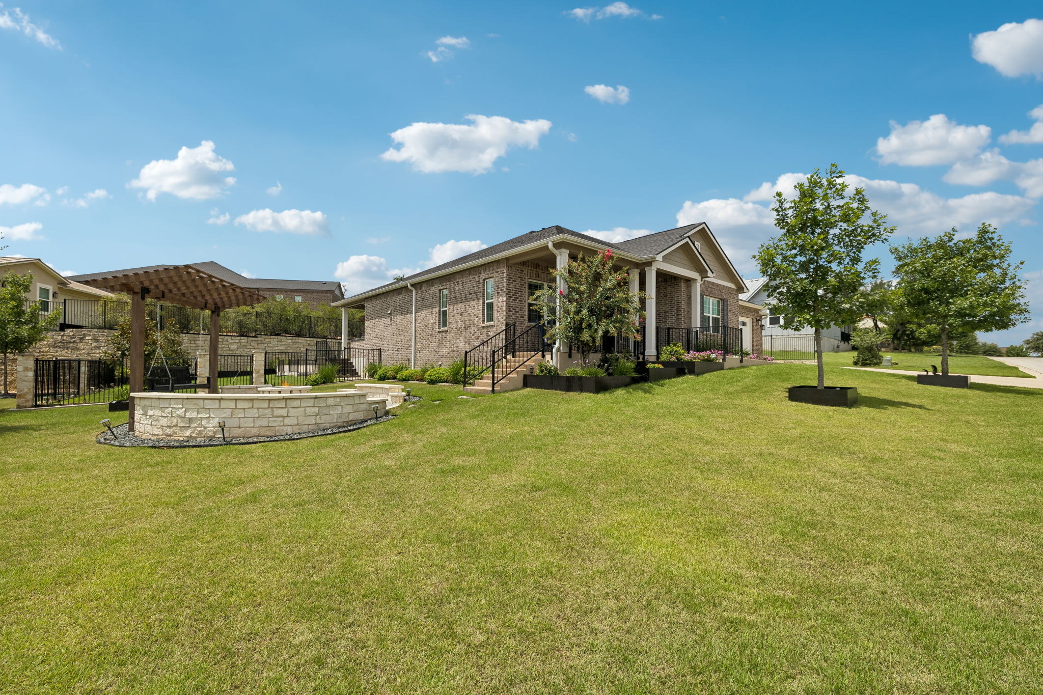 main property photo 21