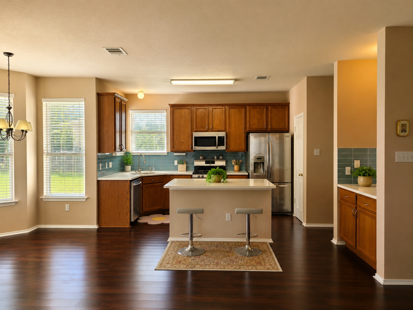 main property photo 5