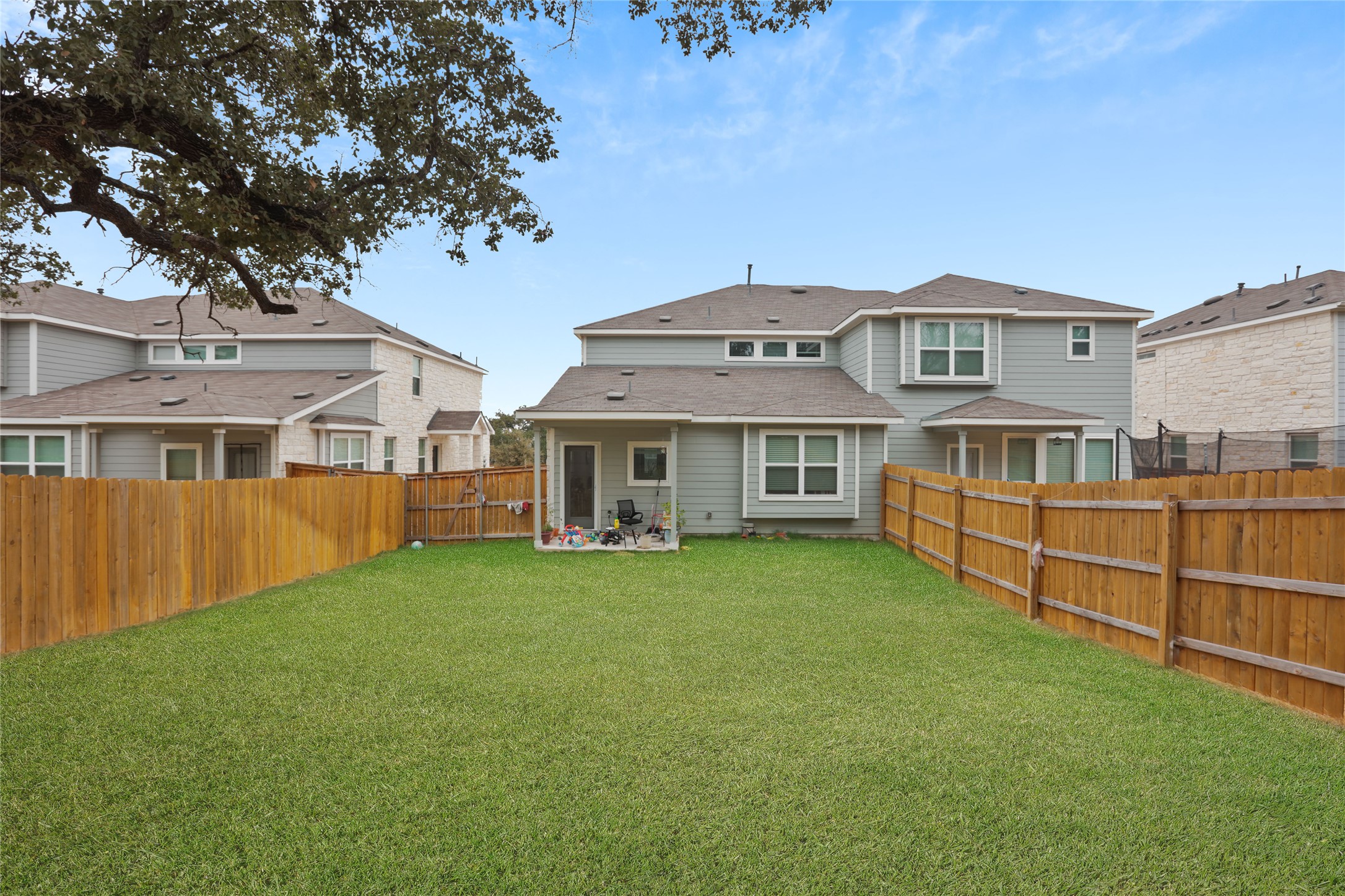 main property photo 24