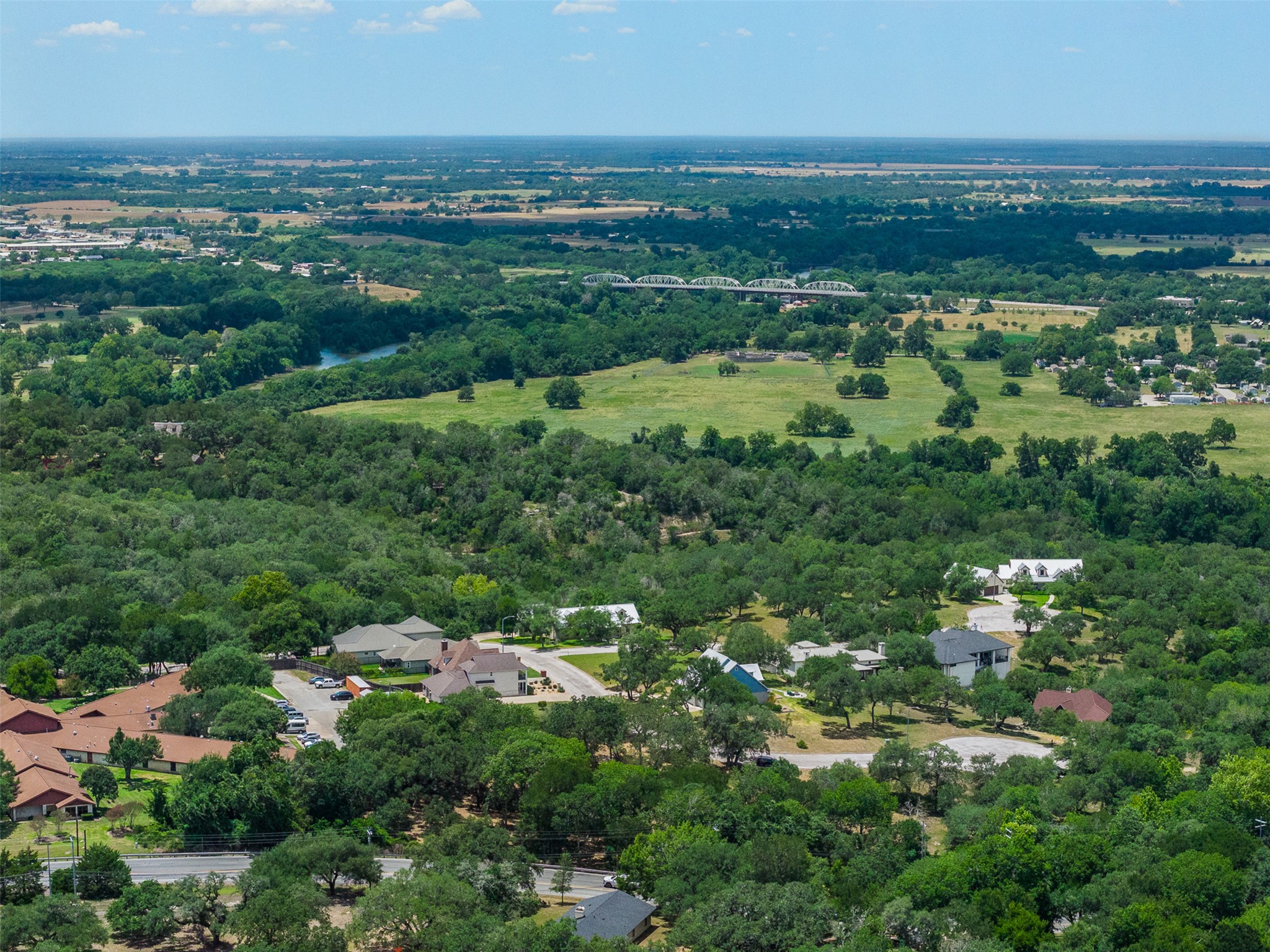 main property photo 16