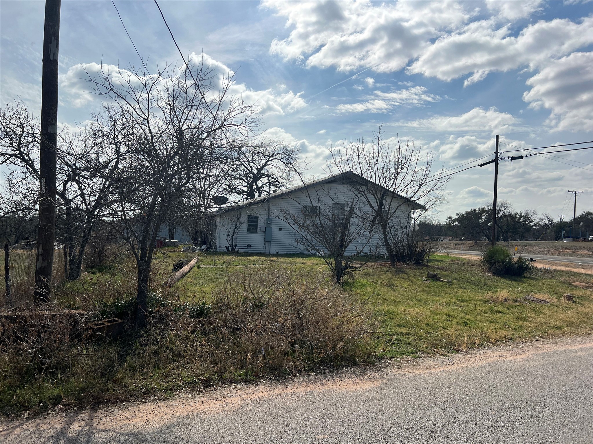 main property photo 9