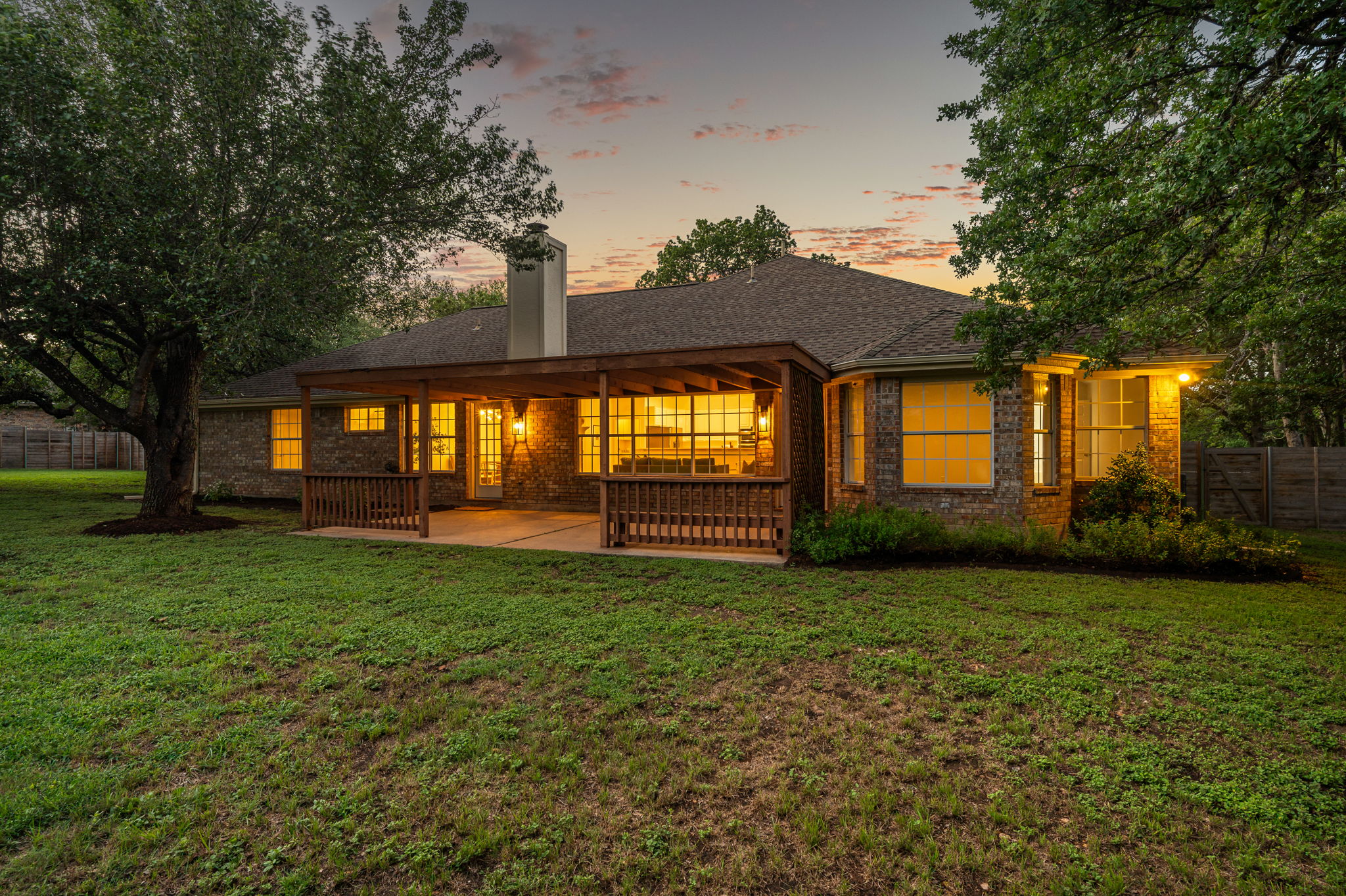 main property photo 32