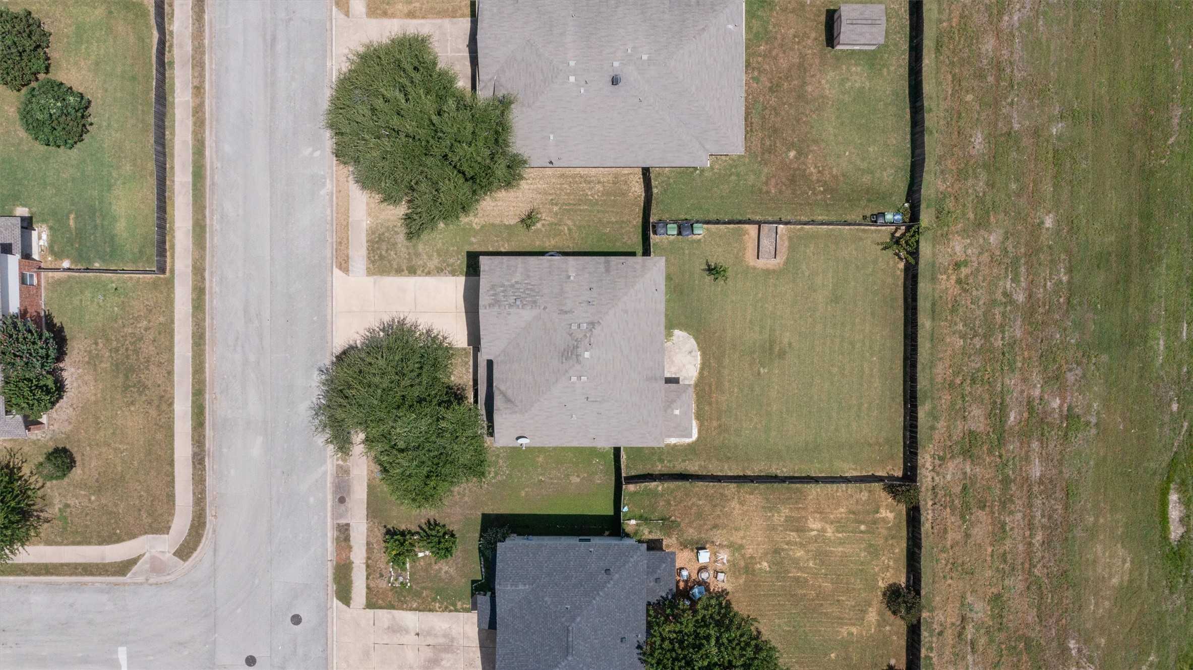main property photo 29