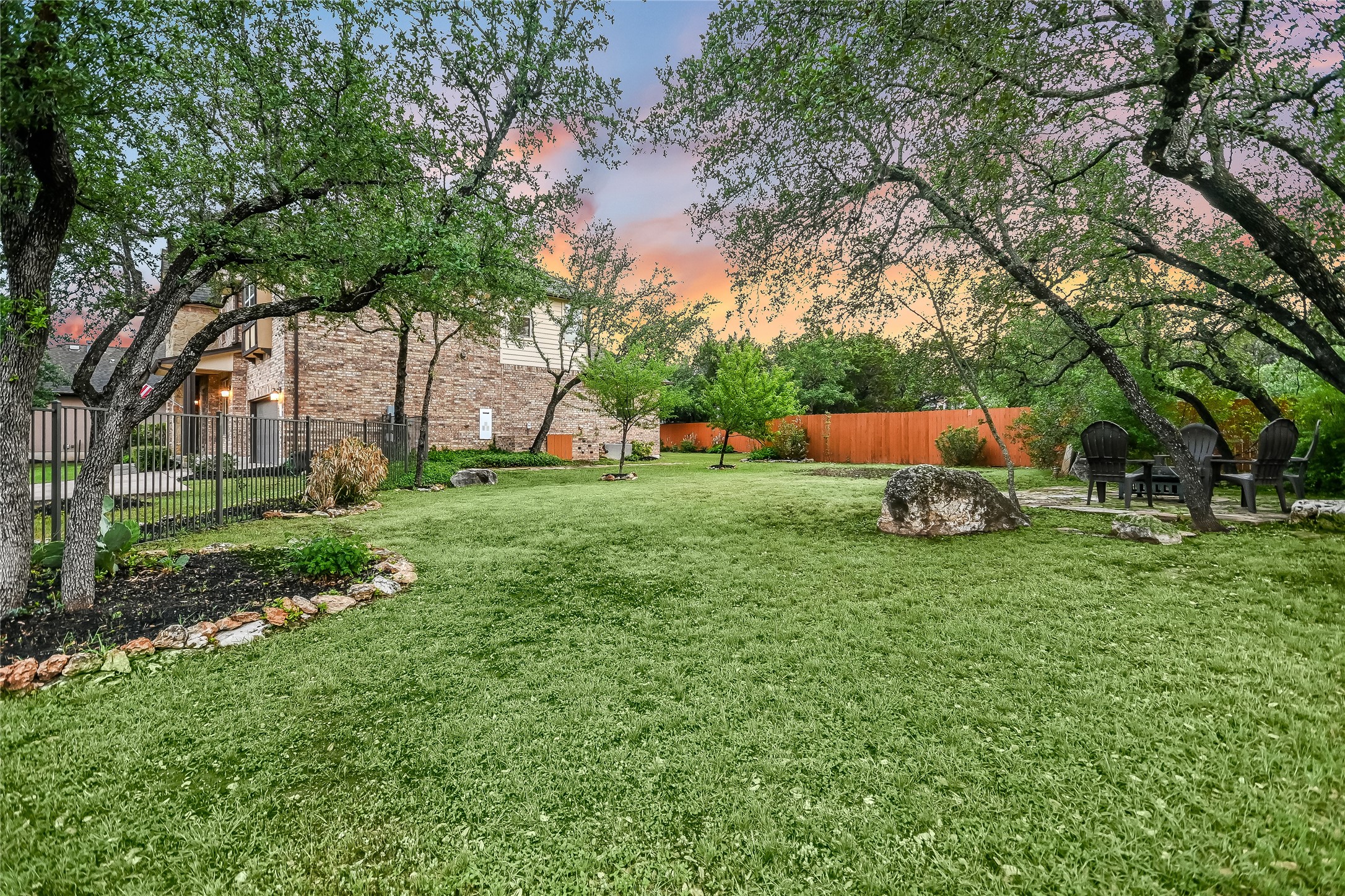 main property photo 34