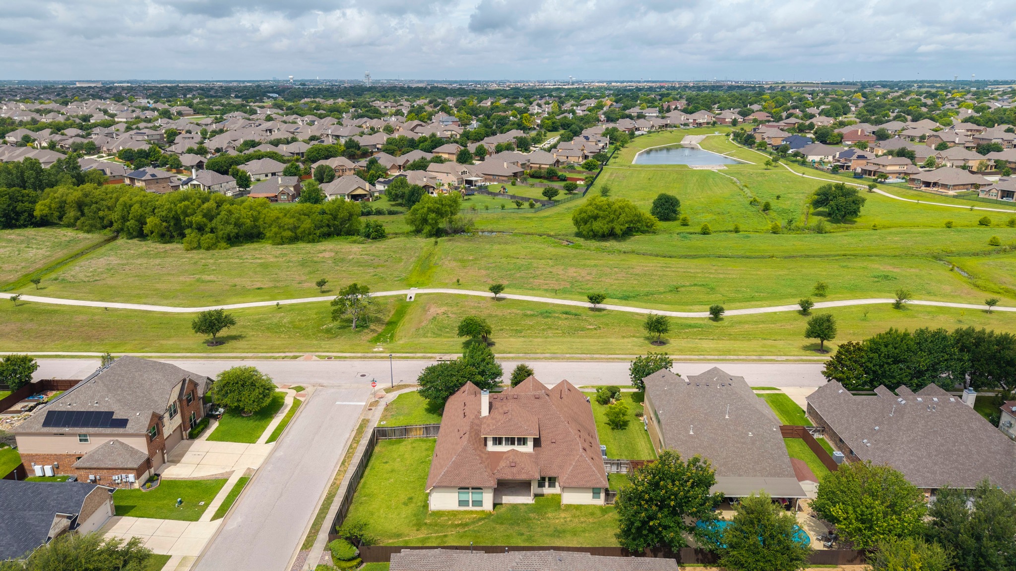 main property photo 29