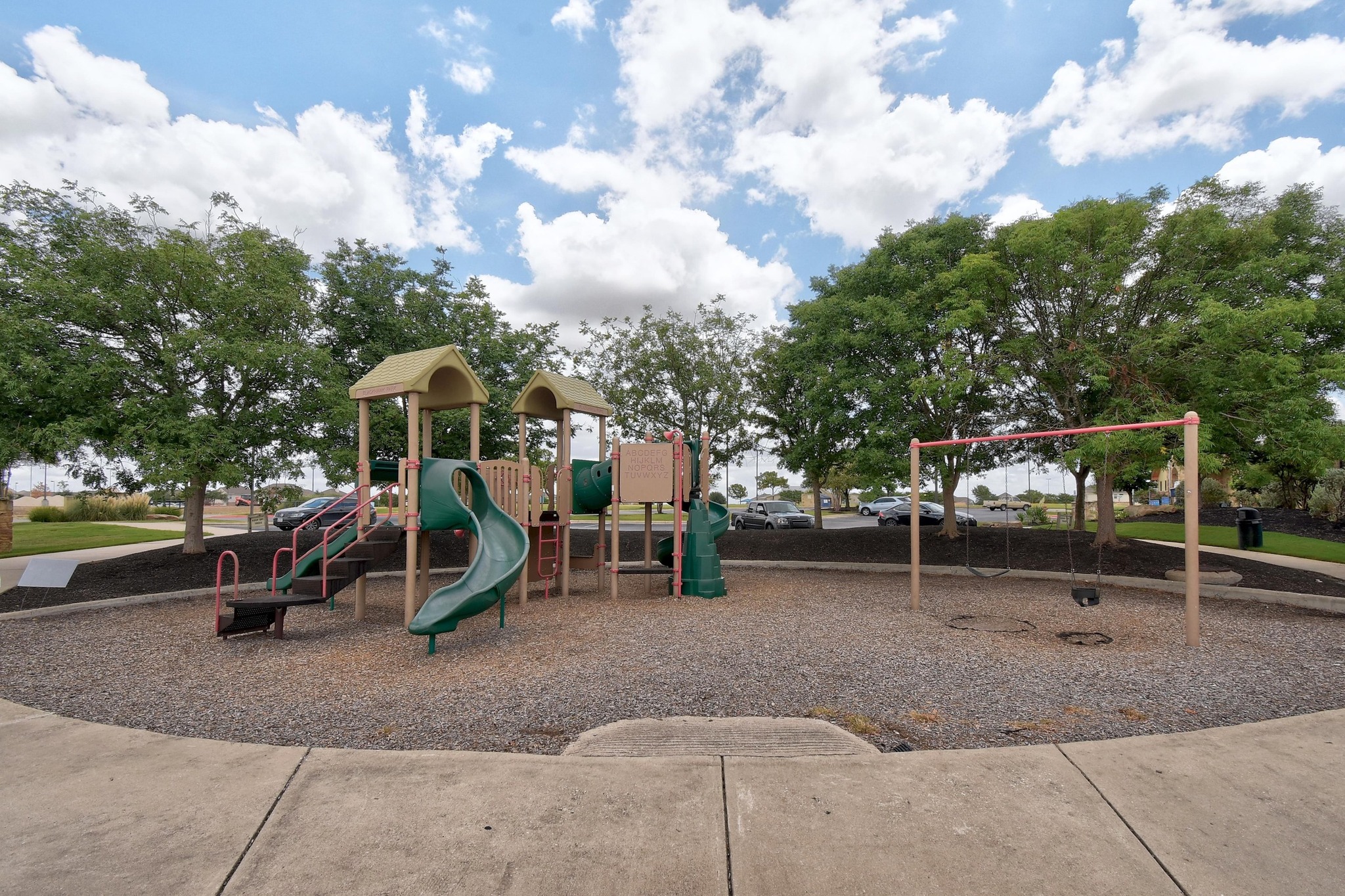 main property photo 30