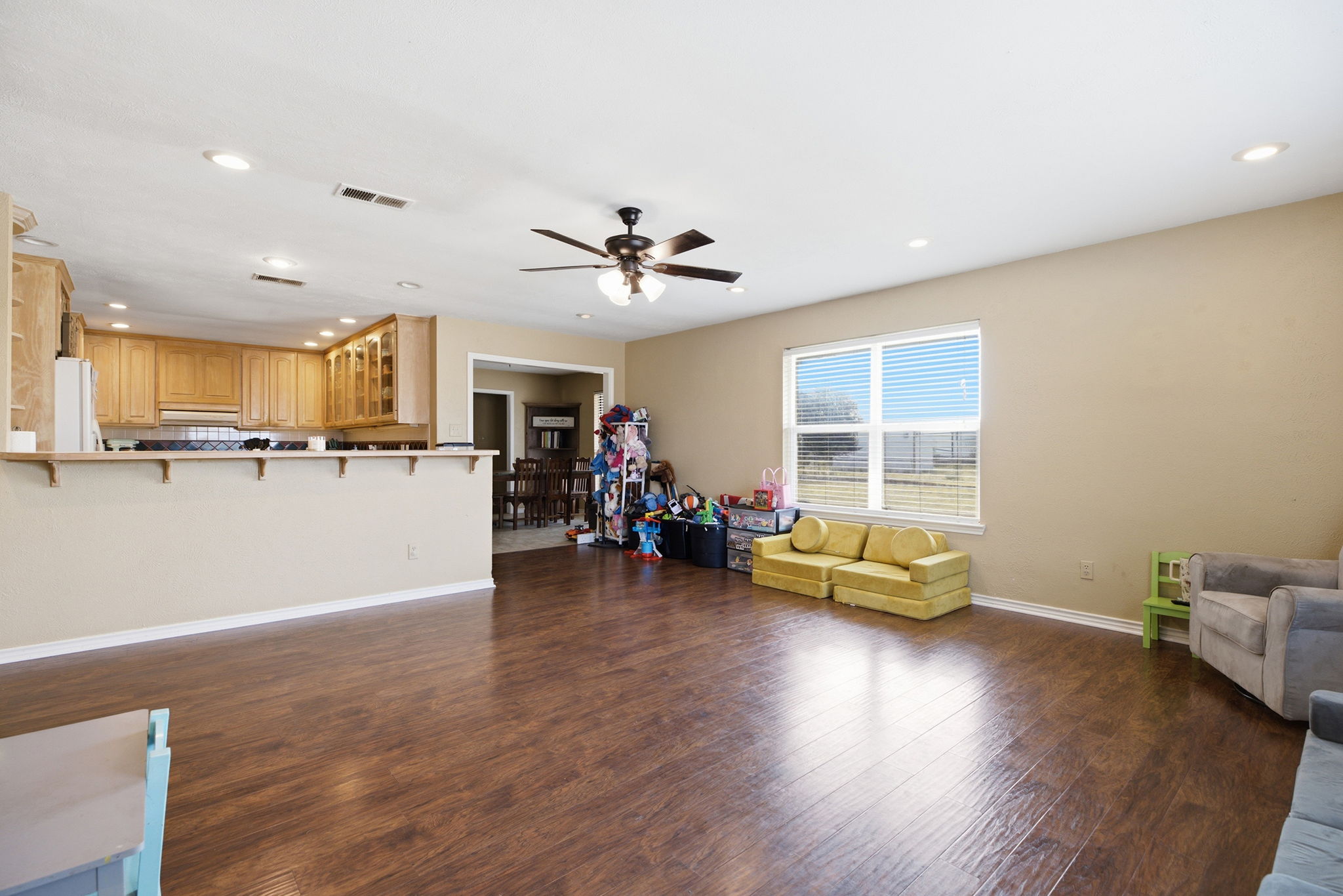 main property photo 15