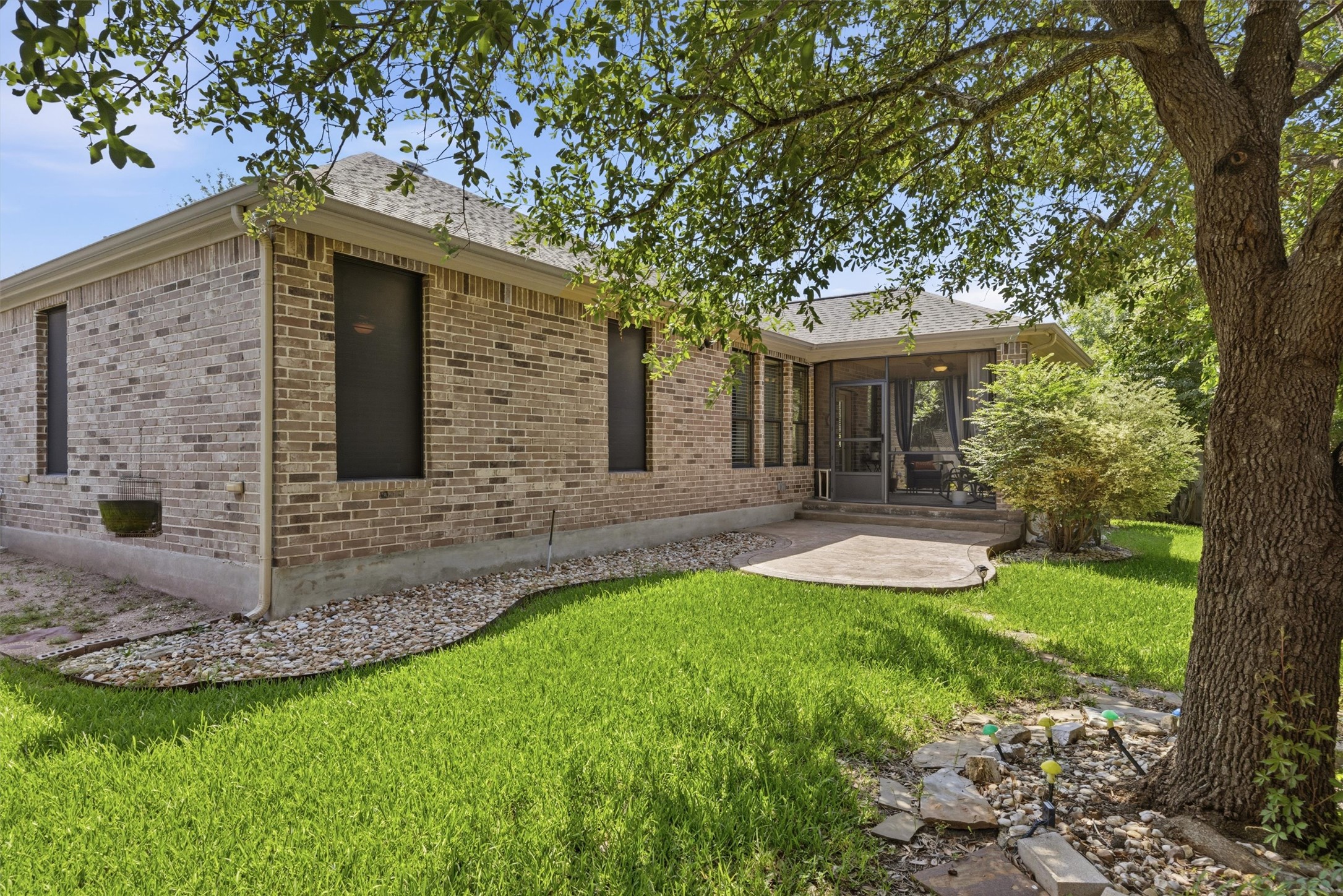 main property photo 36