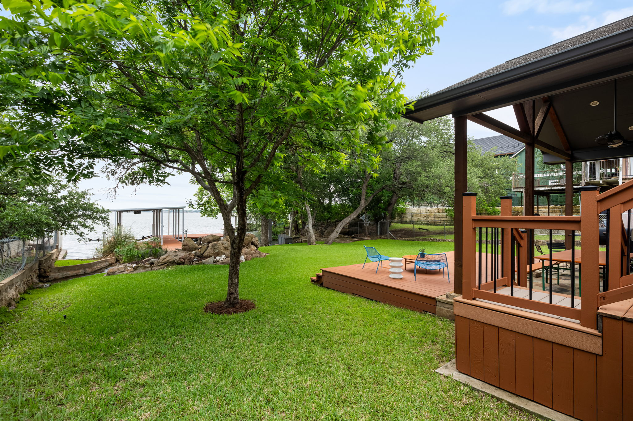 main property photo 20