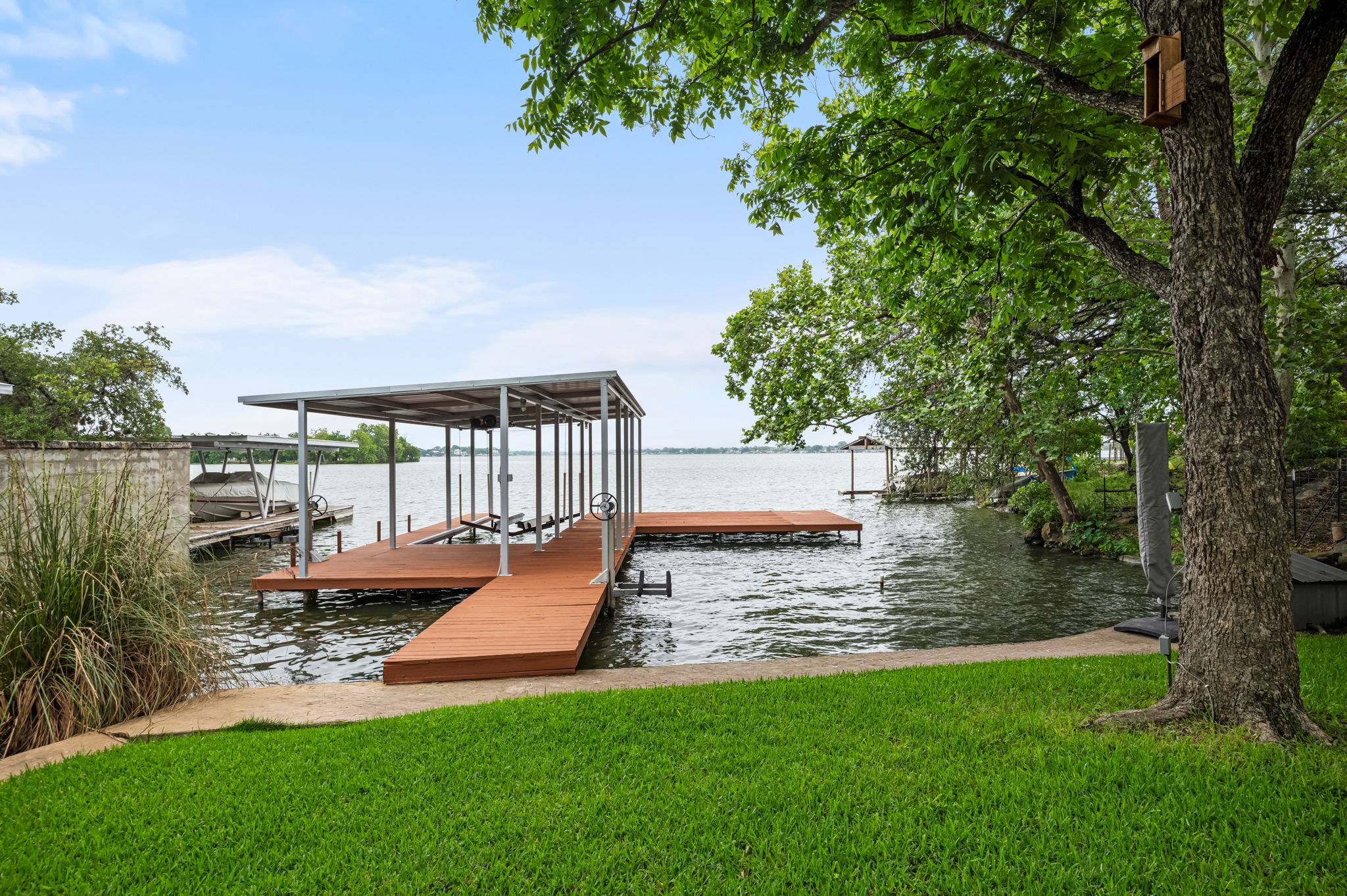 main property photo 24