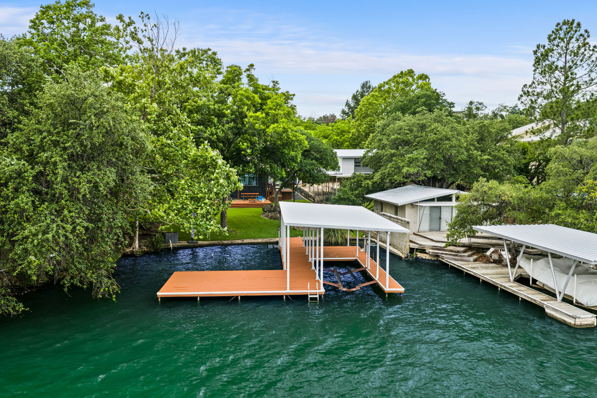main property photo 26
