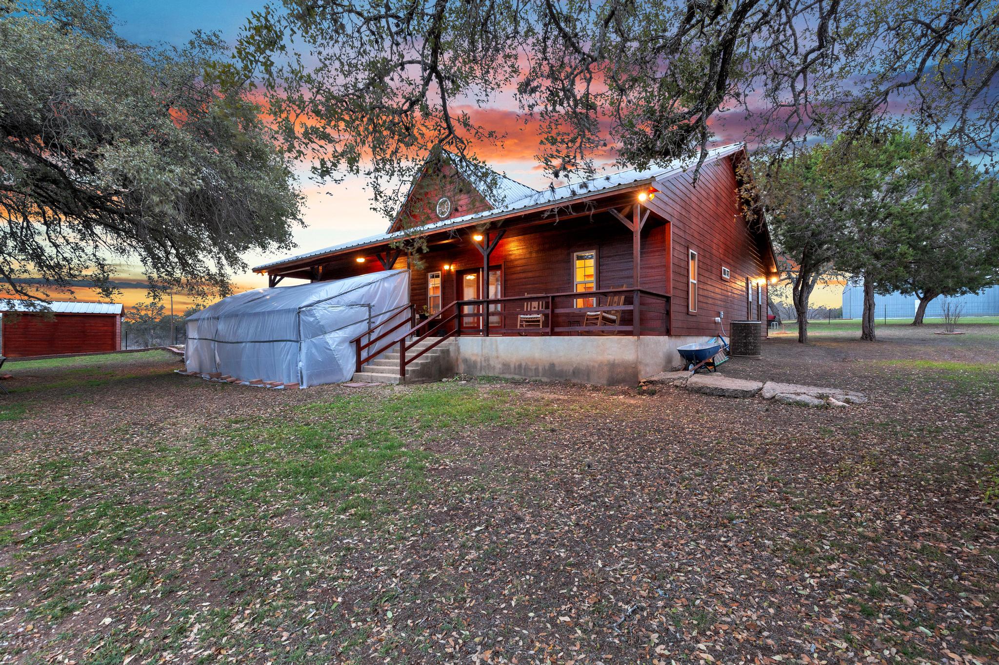 main property photo 18