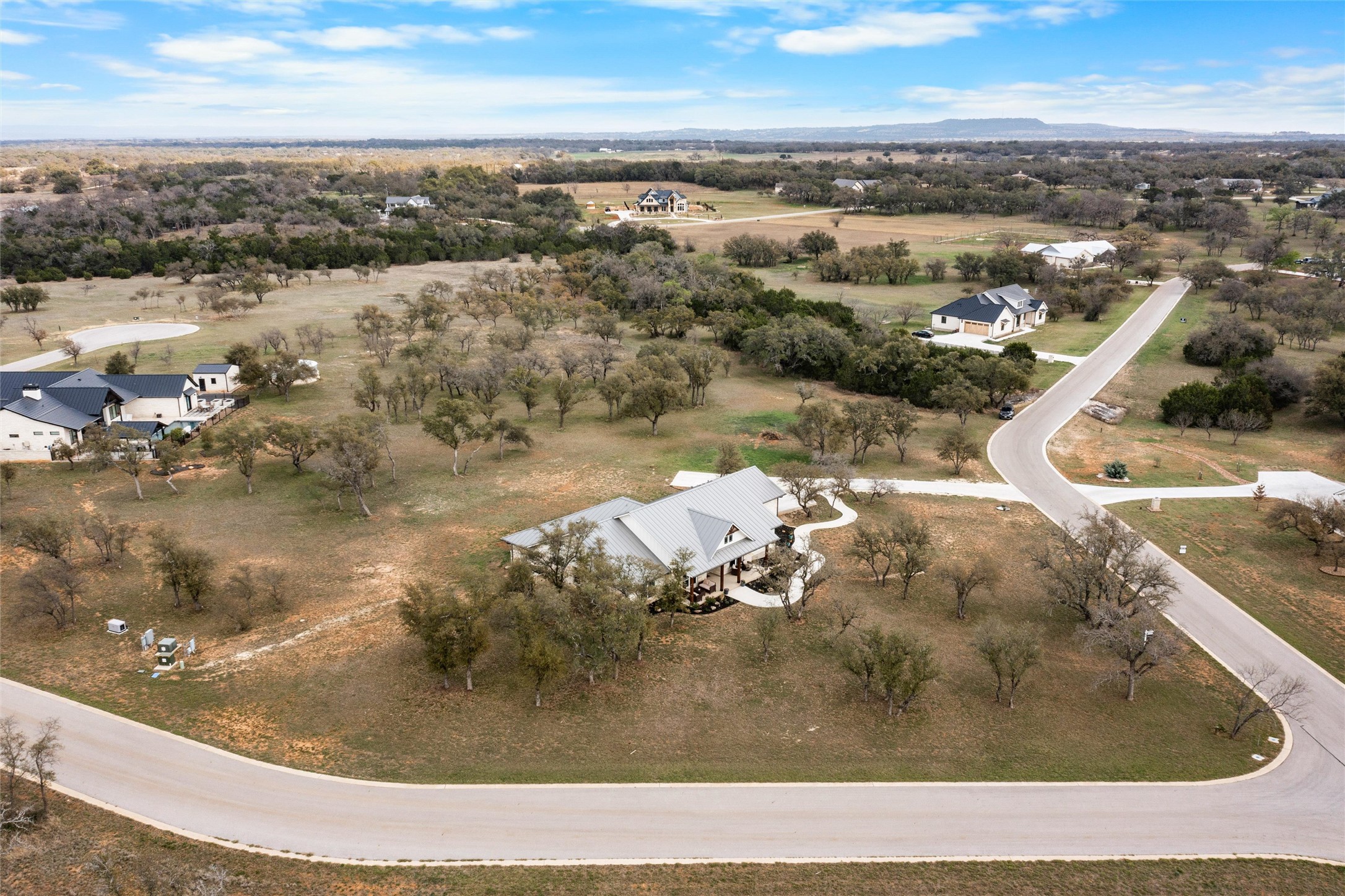 main property photo 34