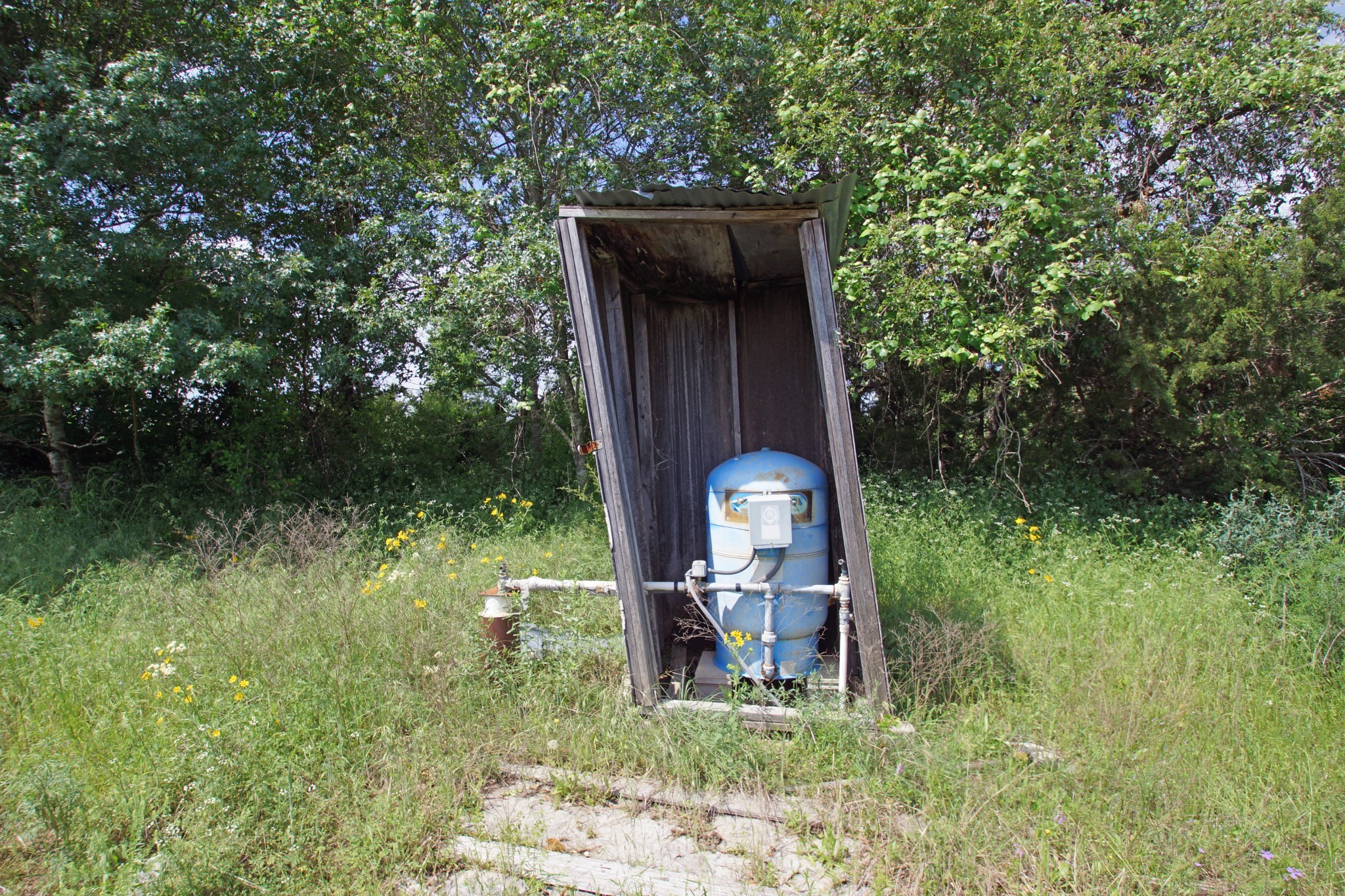 main property photo 12