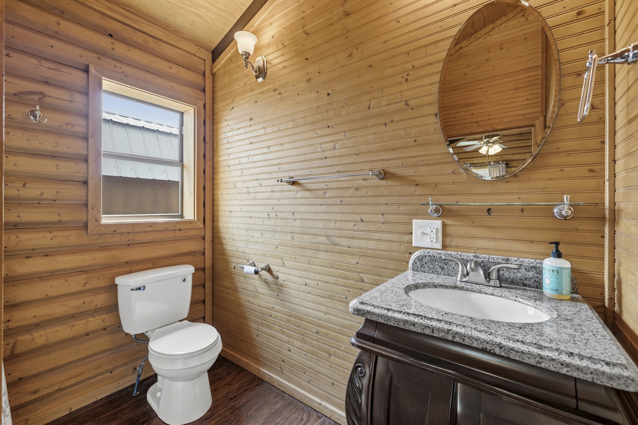 main property photo 18
