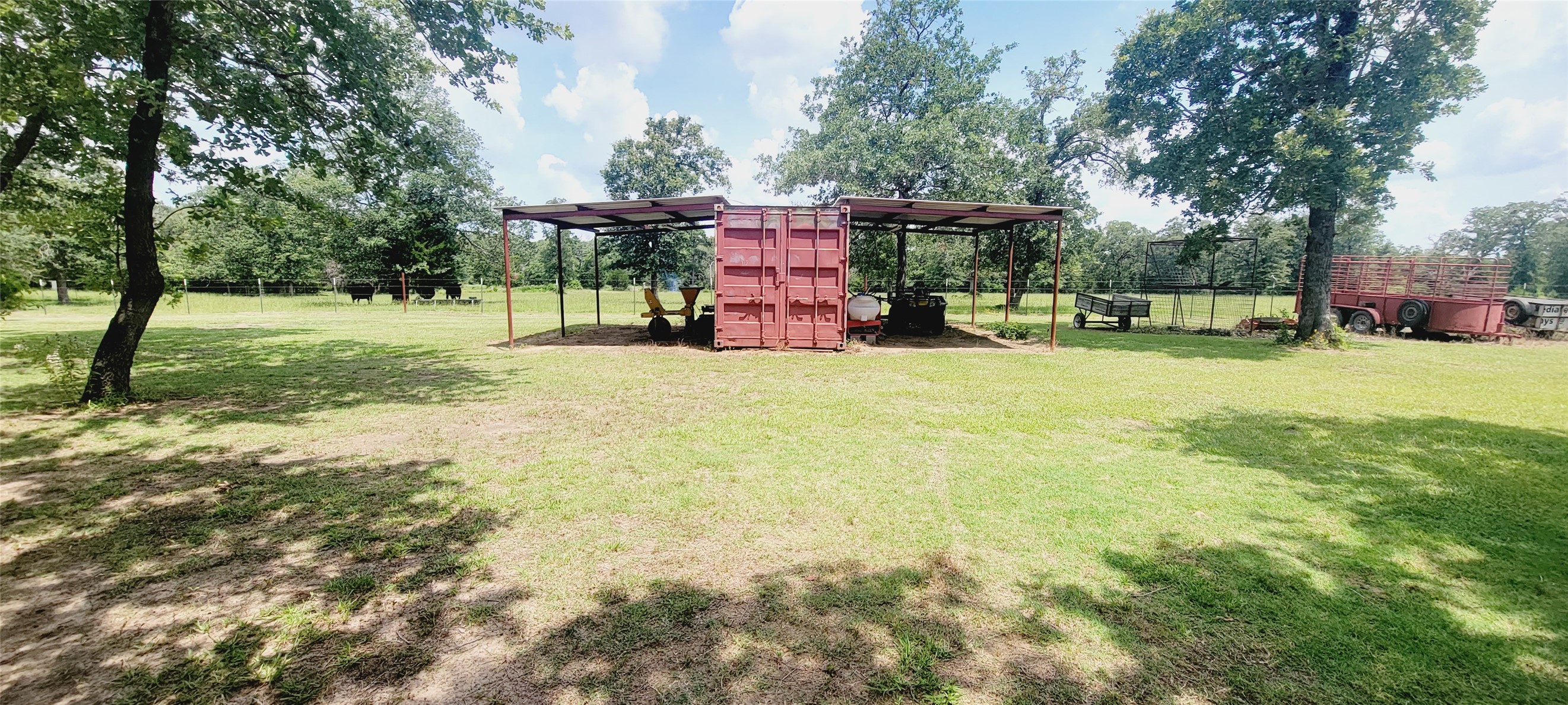 main property photo 16