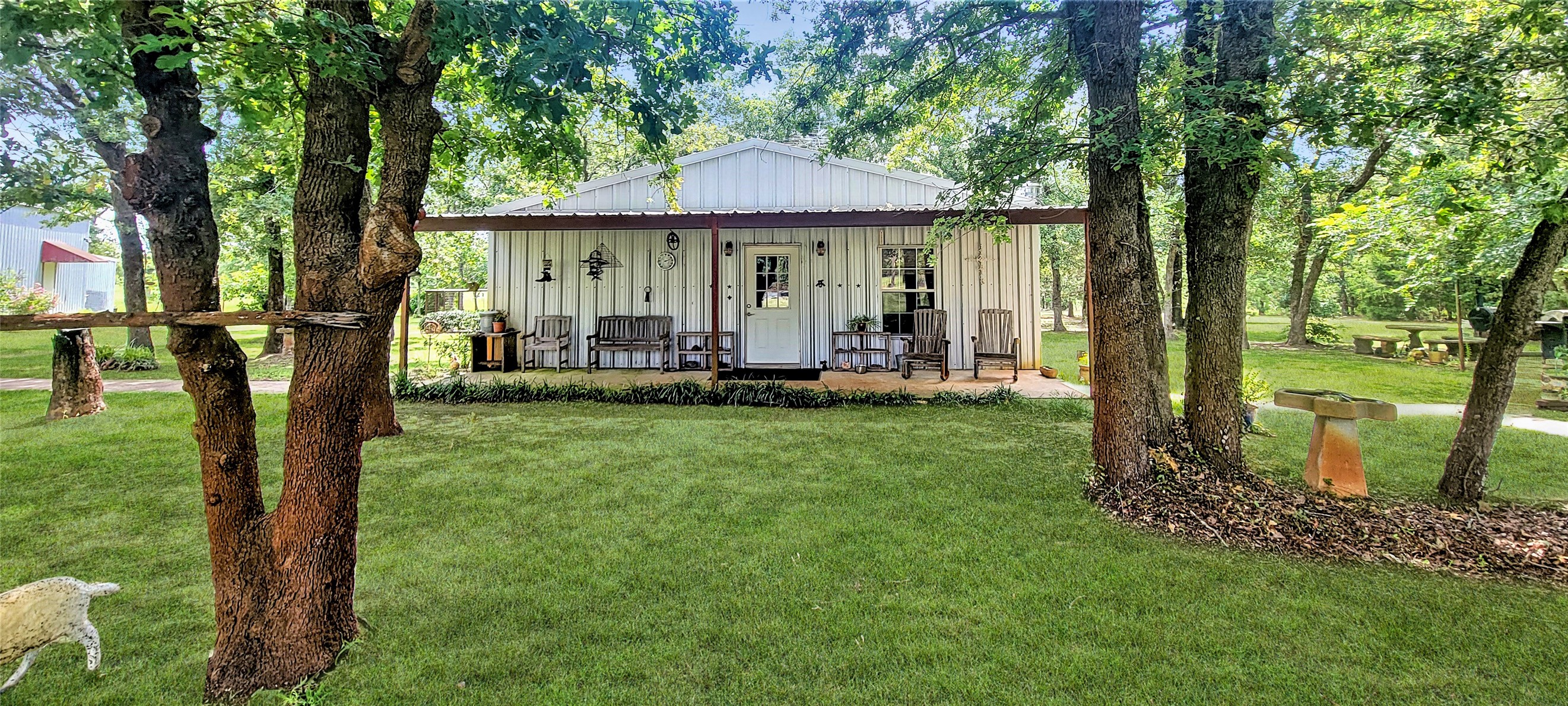 main property photo 4
