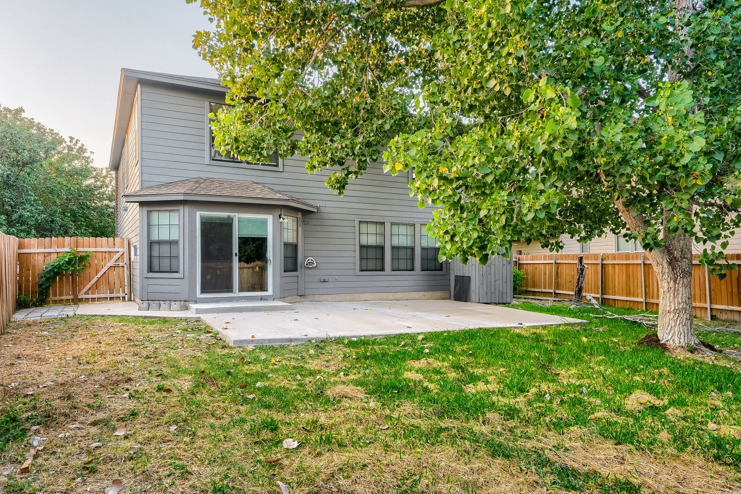 main property photo 19