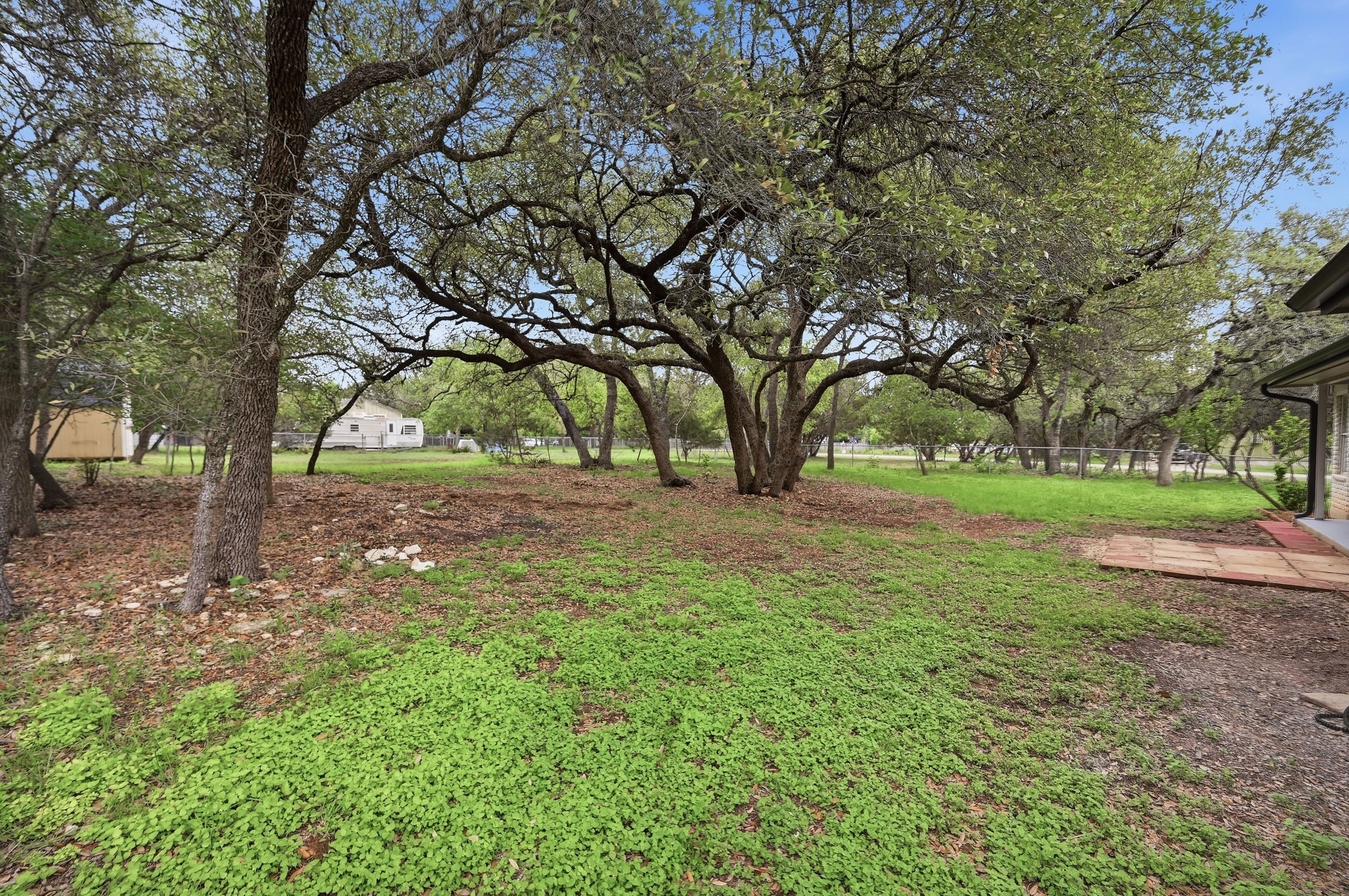 main property photo 28