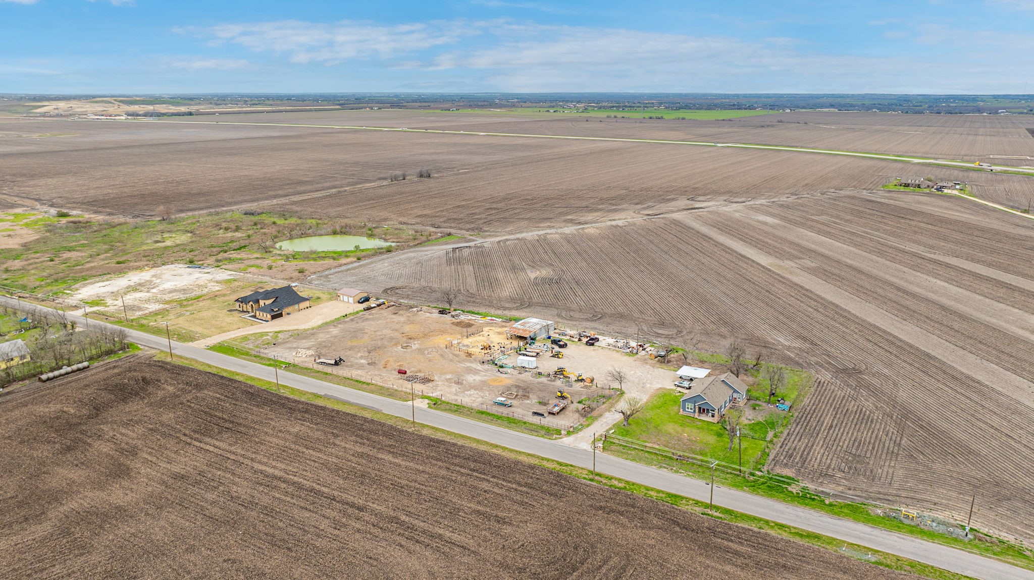 main property photo 13