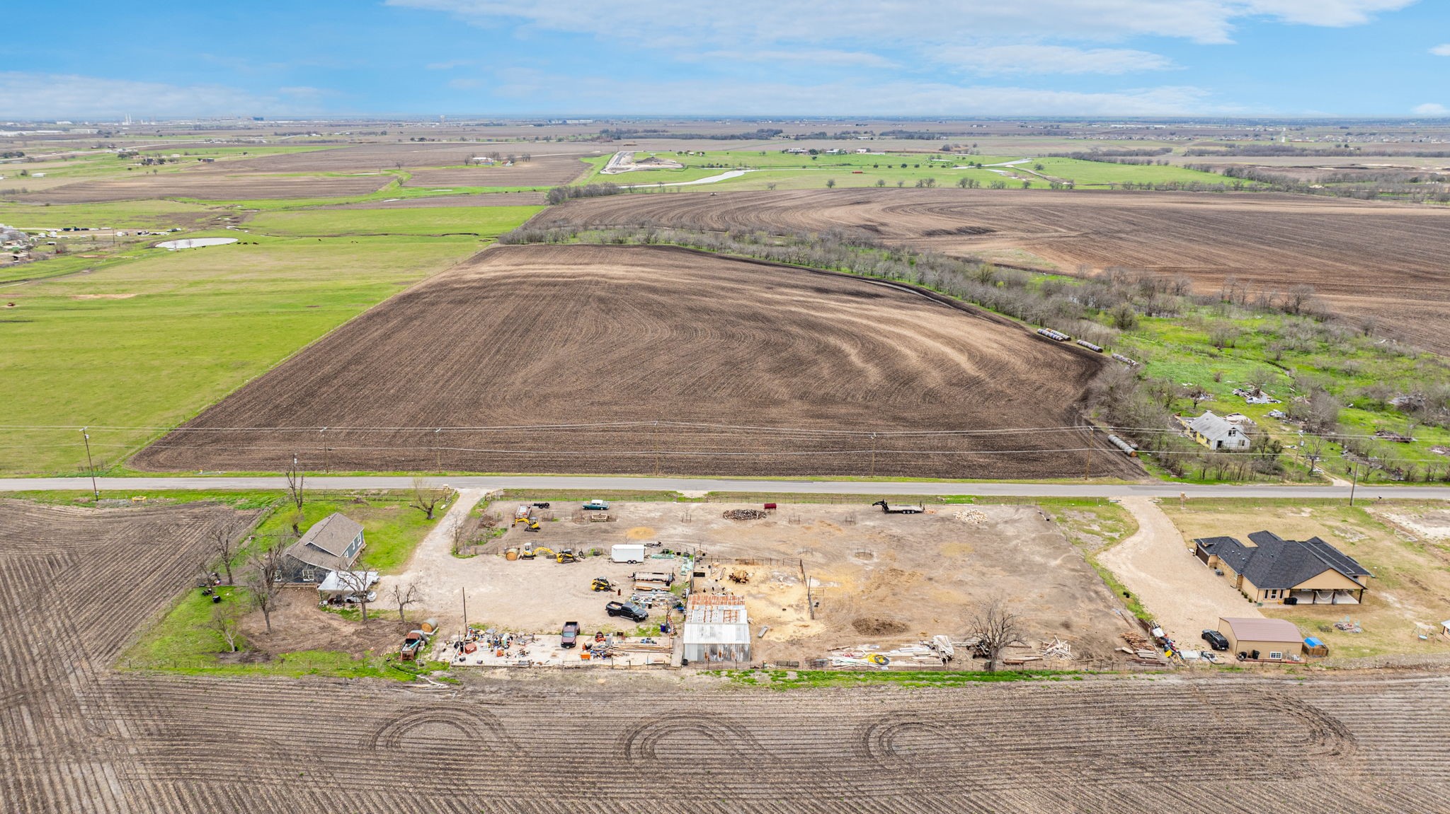 main property photo 15