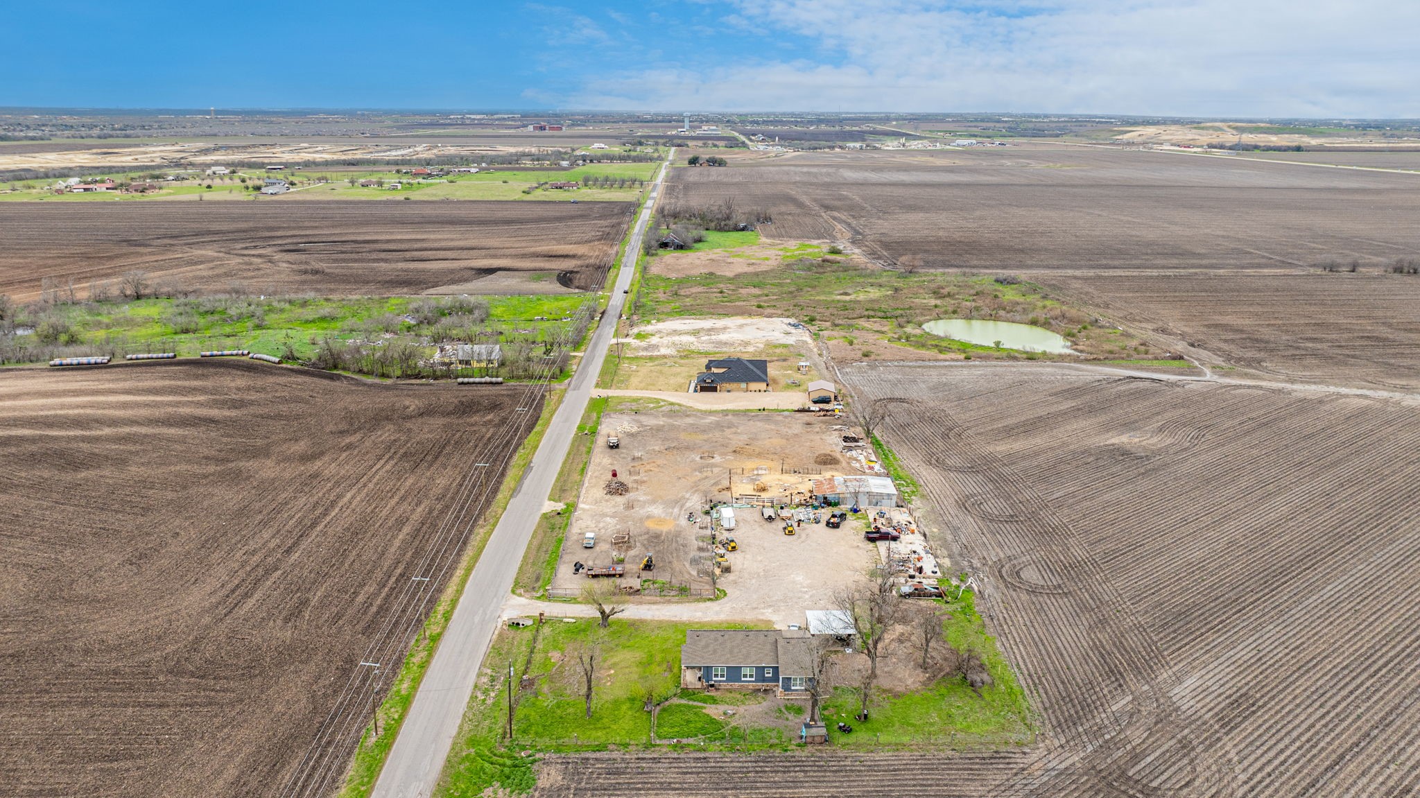 main property photo 16