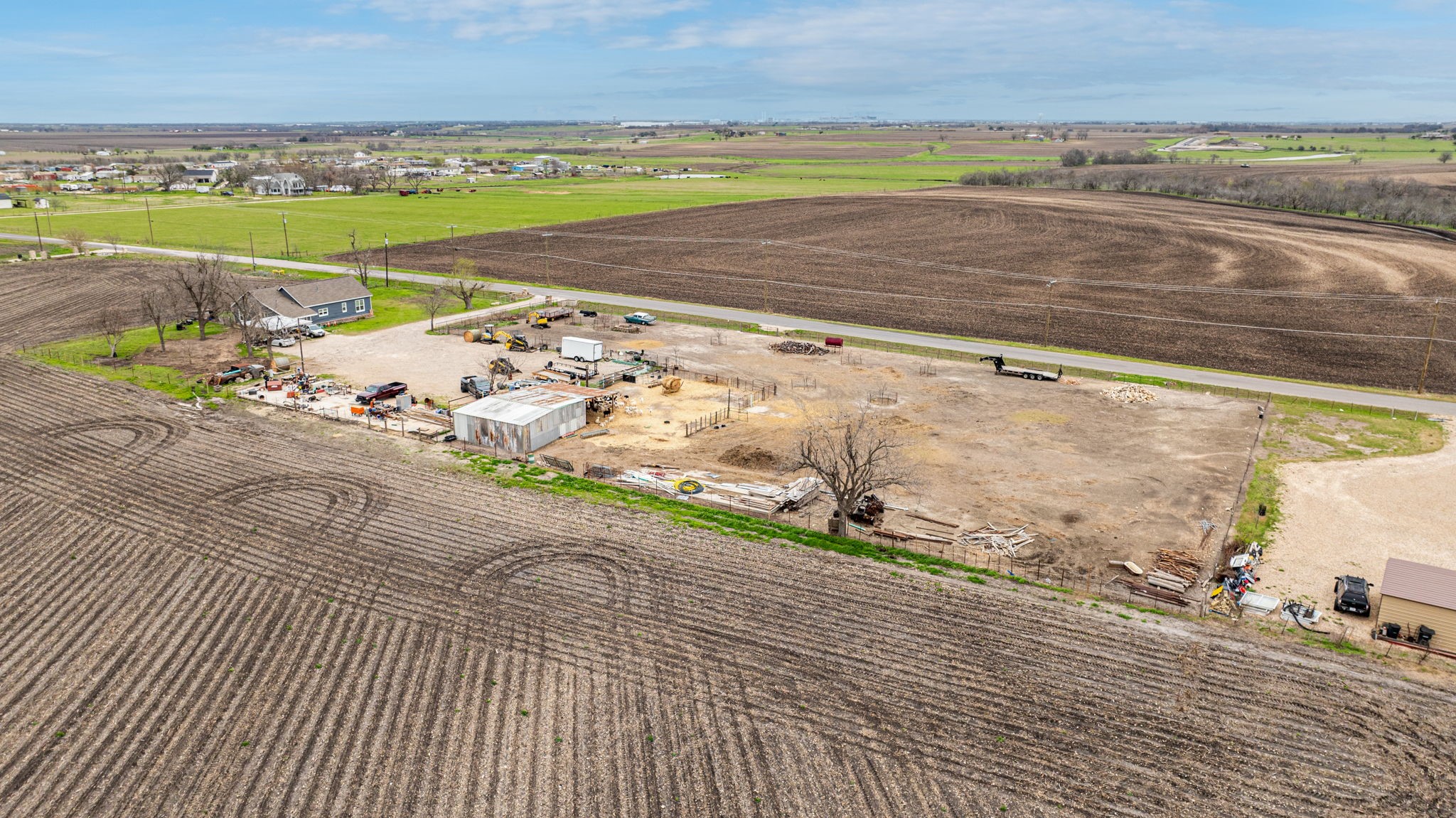 main property photo 19