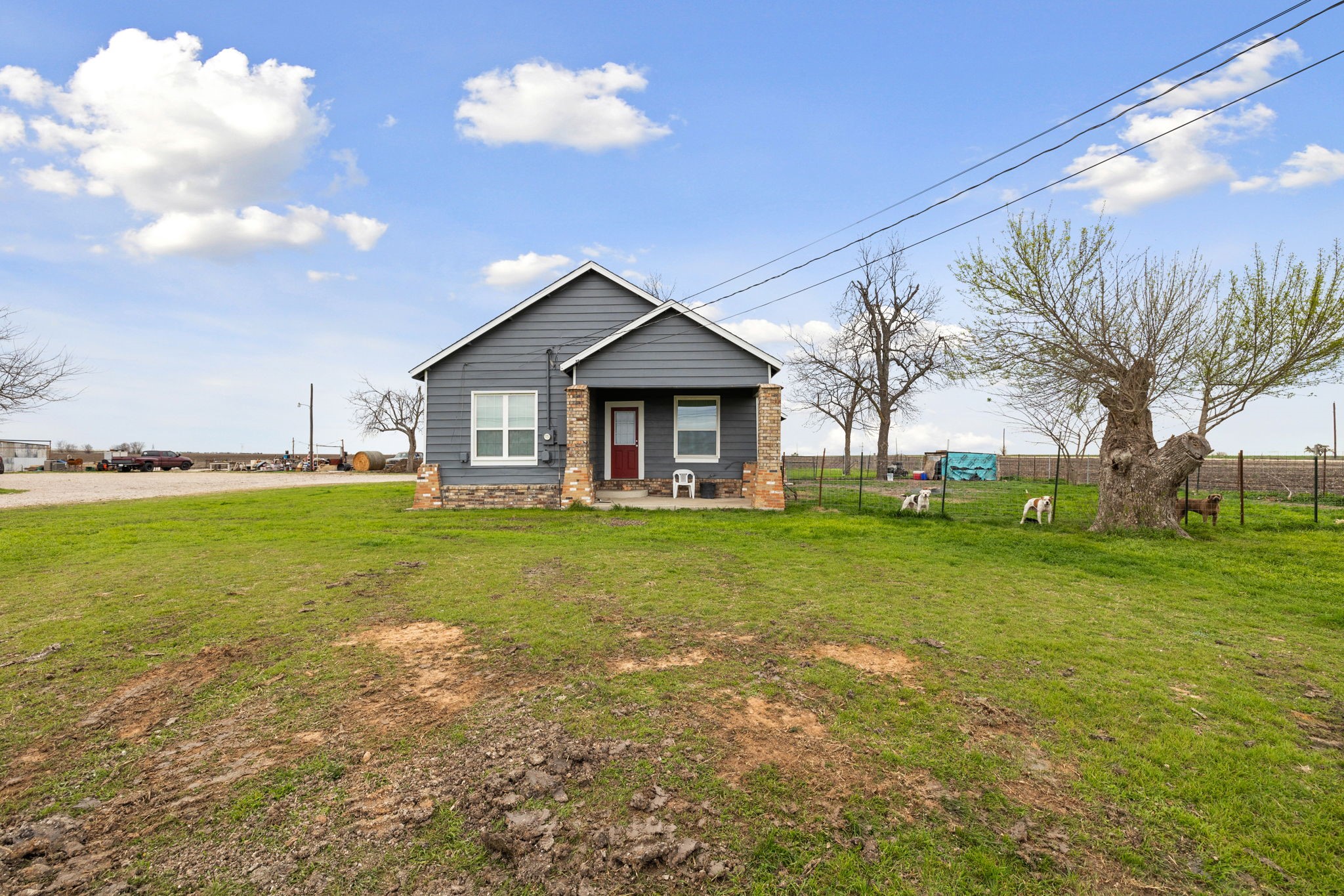 main property photo 9