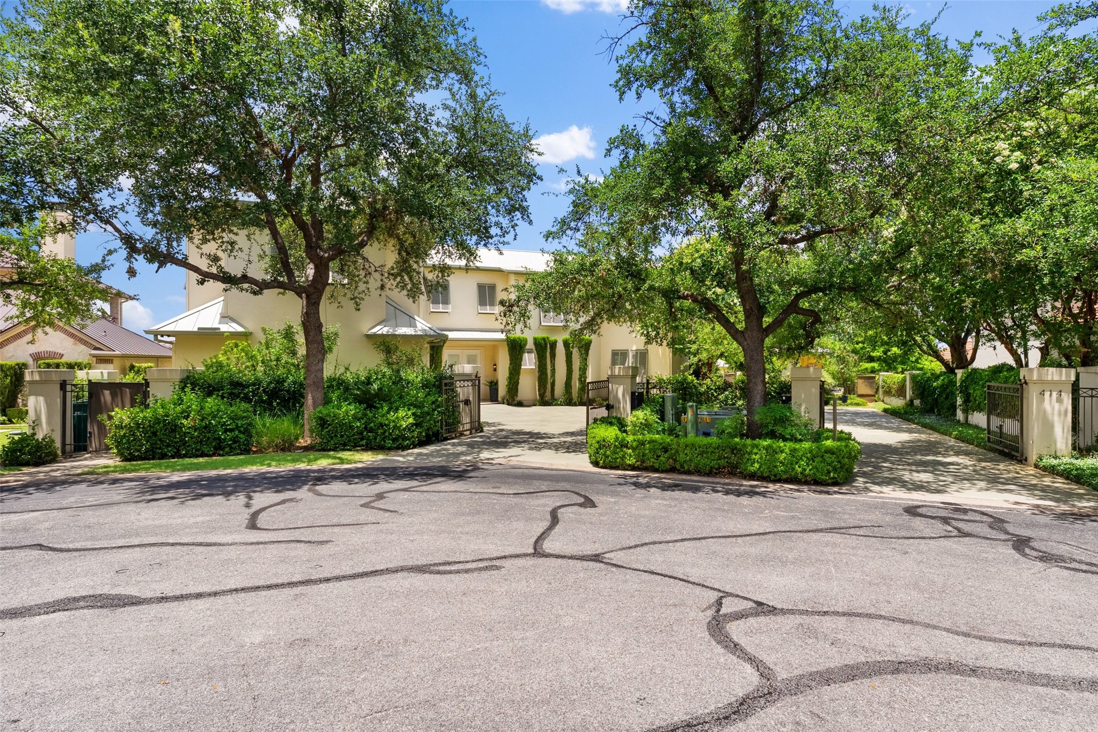main property photo 39