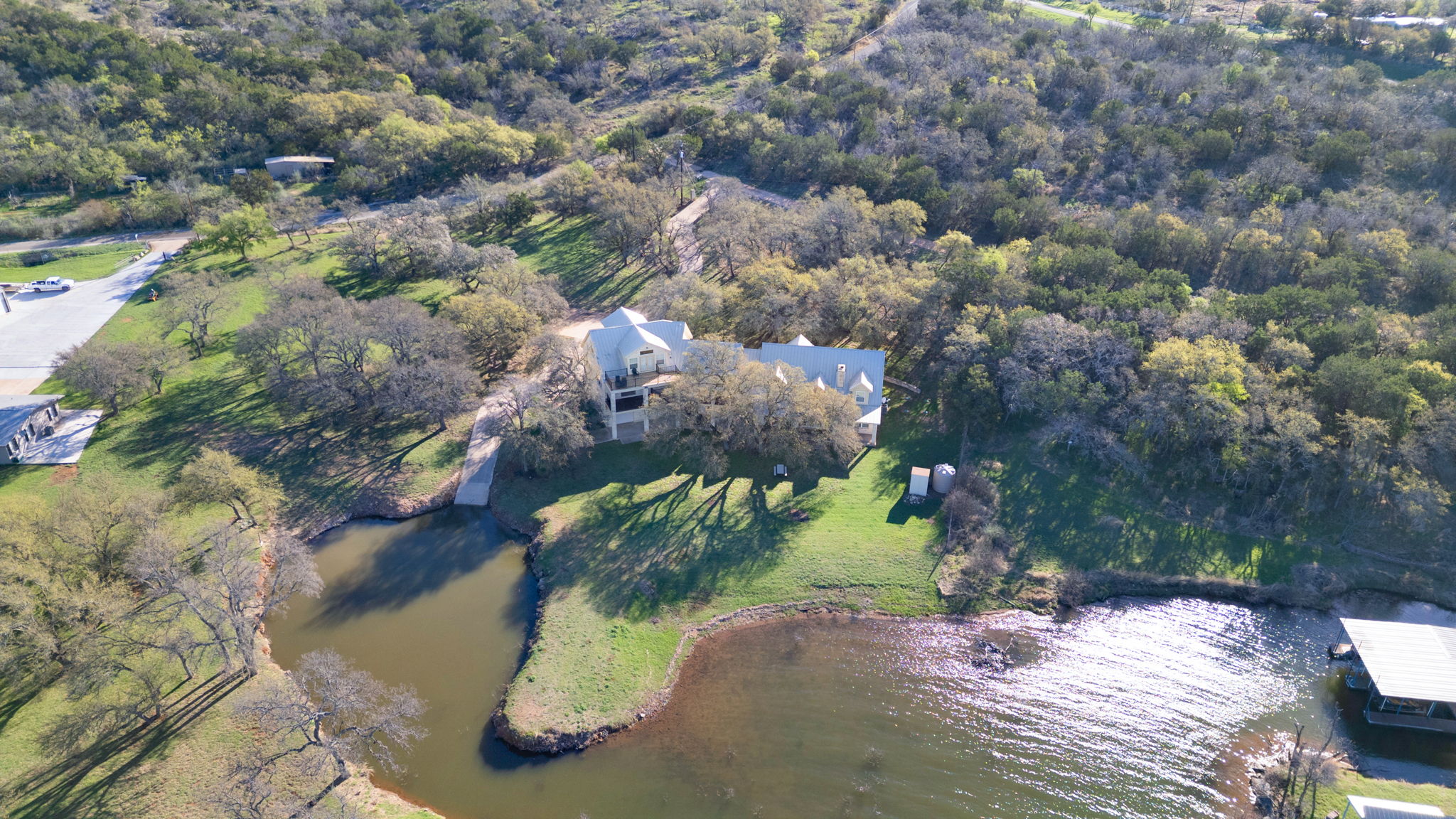 main property photo 7