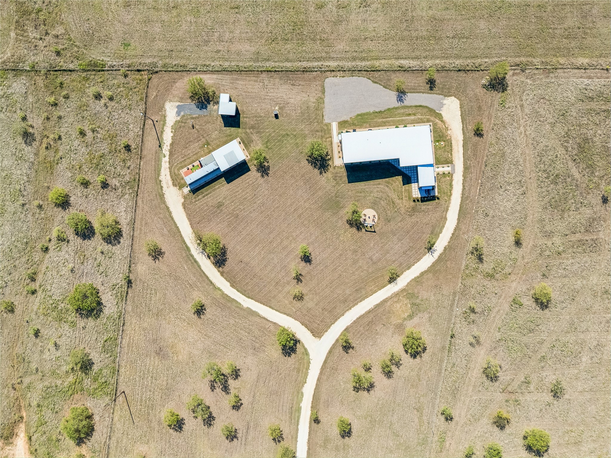 main property photo 35