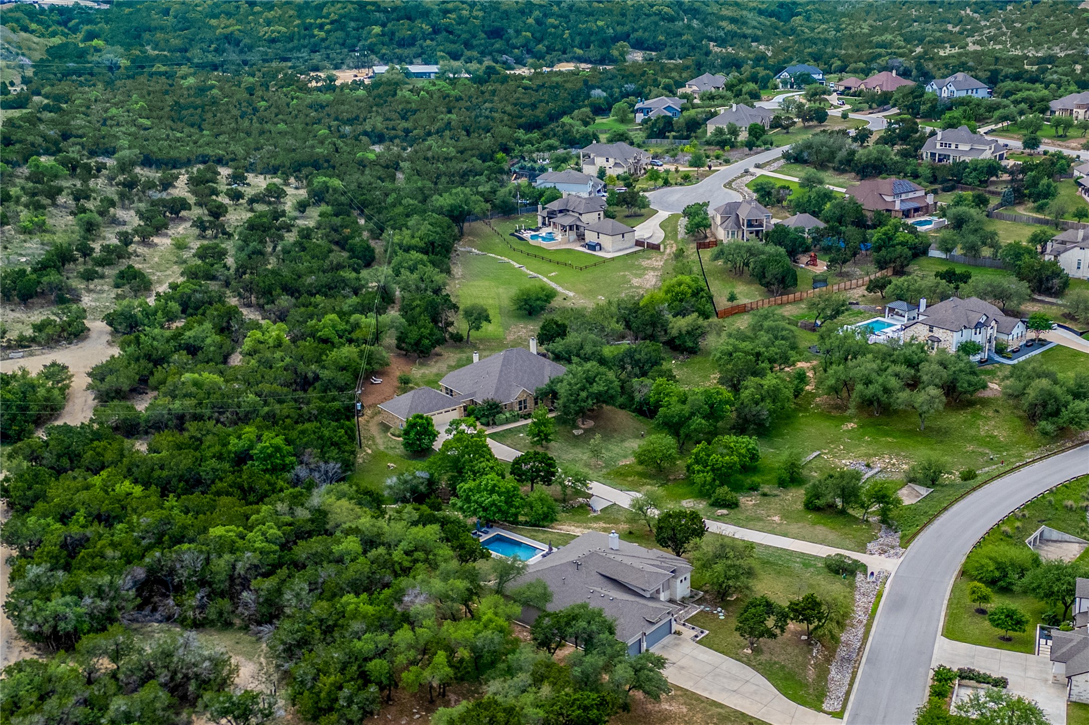 main property photo 23