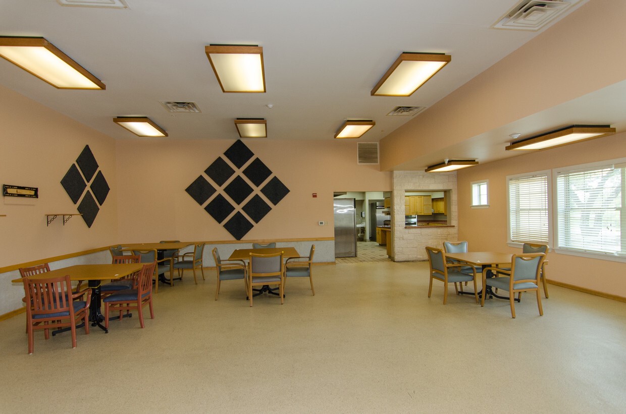 main property photo 14