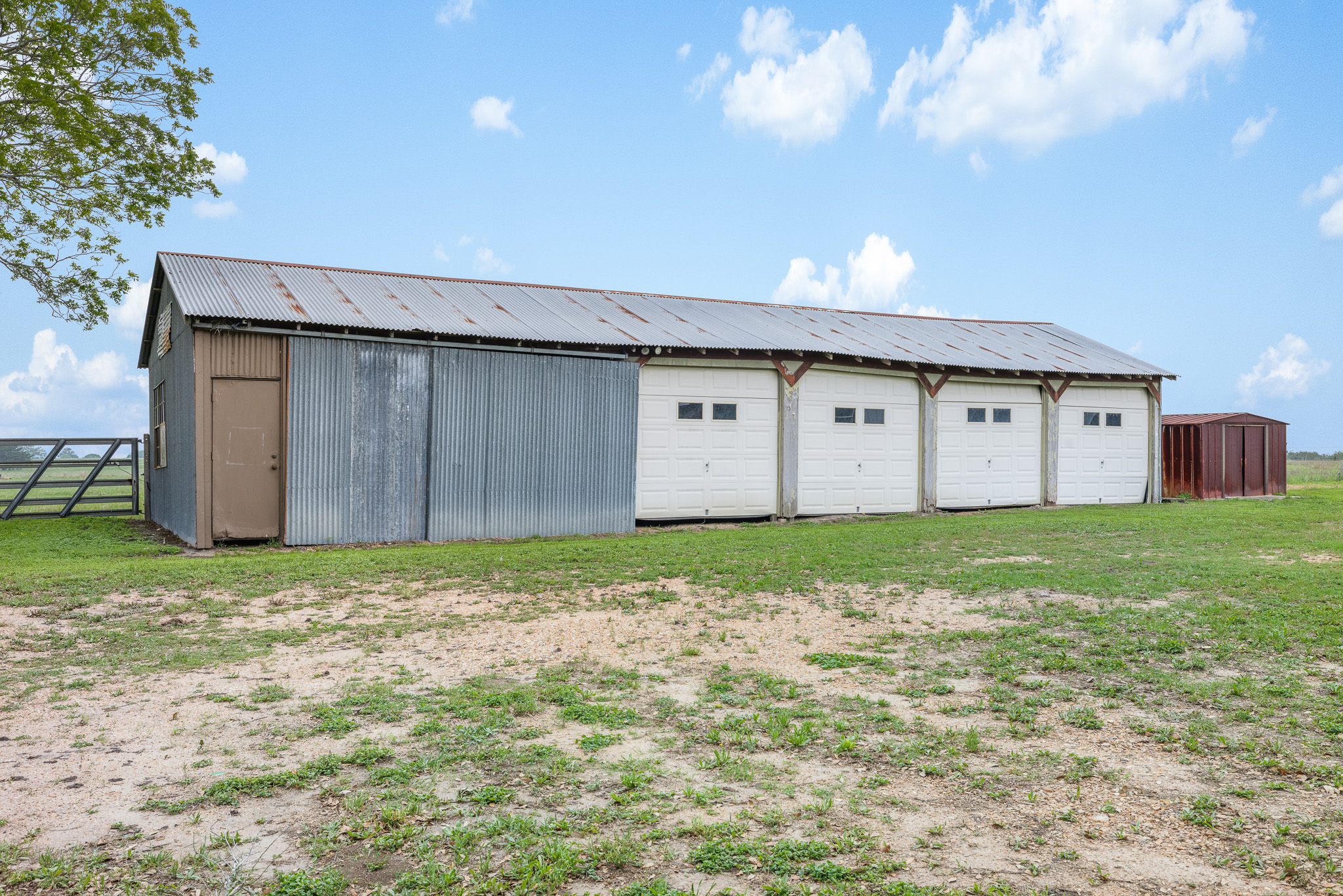 main property photo 39