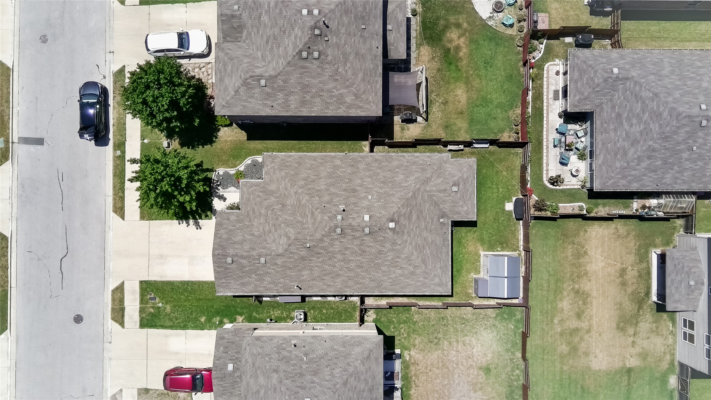 main property photo 32