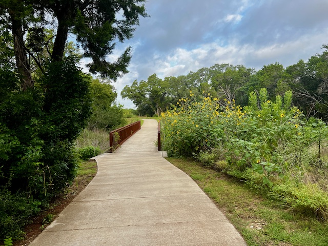 main property photo 28