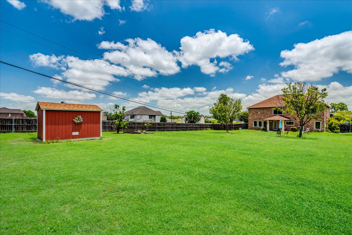 main property photo 4