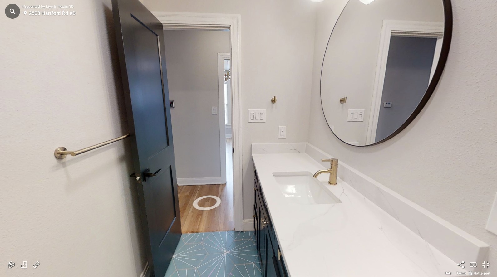 main property photo 7