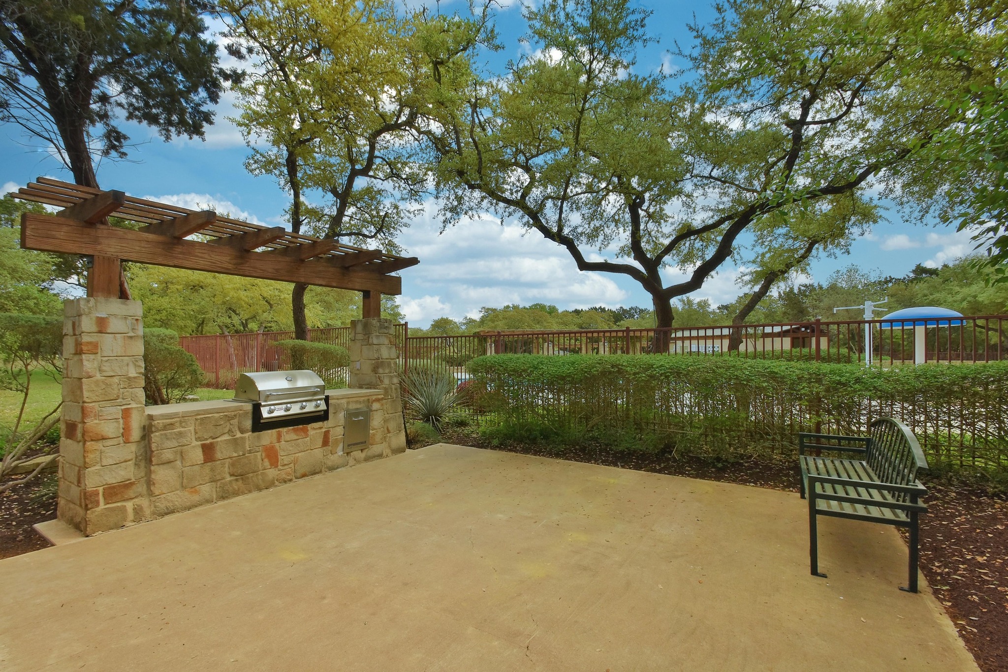 main property photo 37