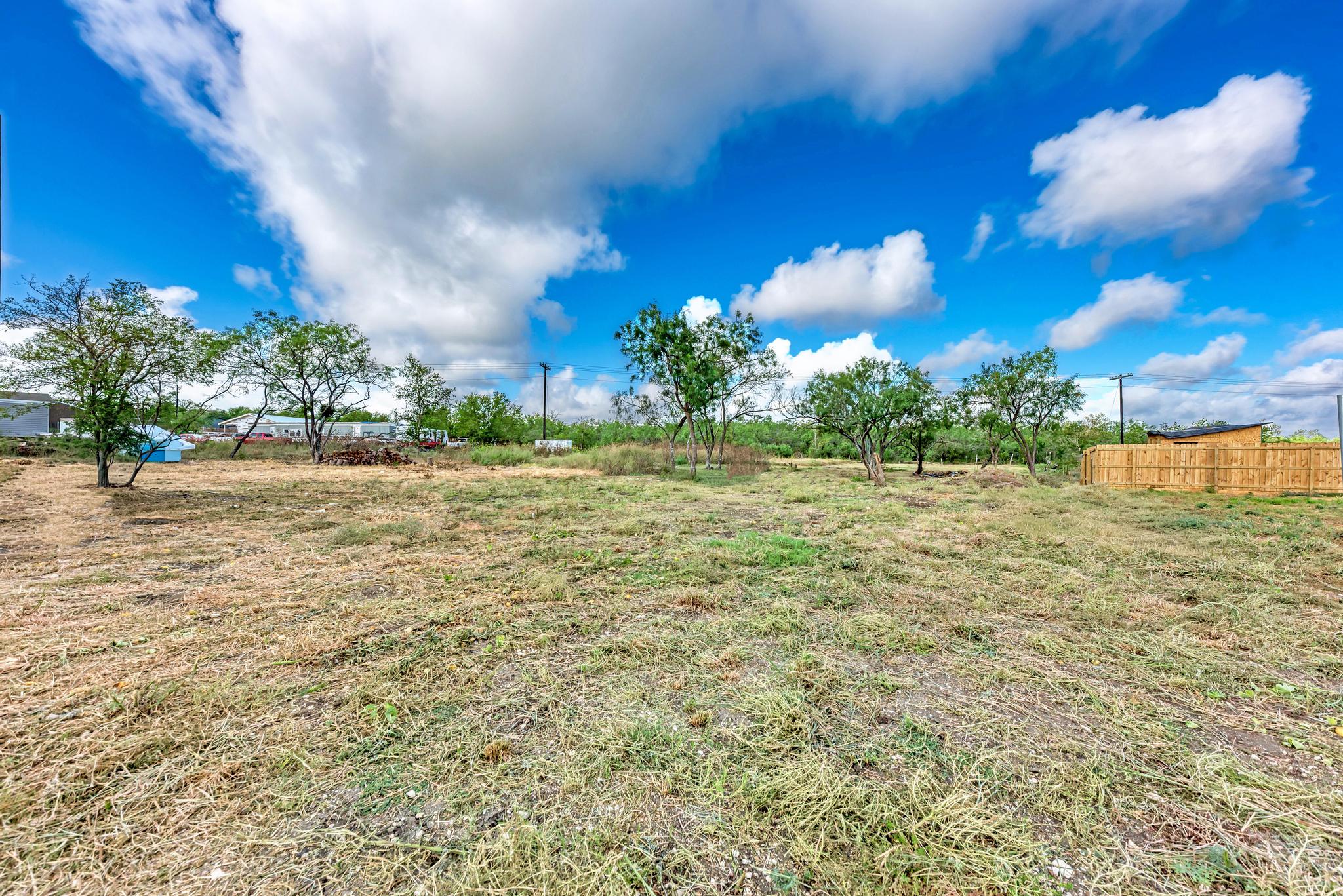 main property photo 38