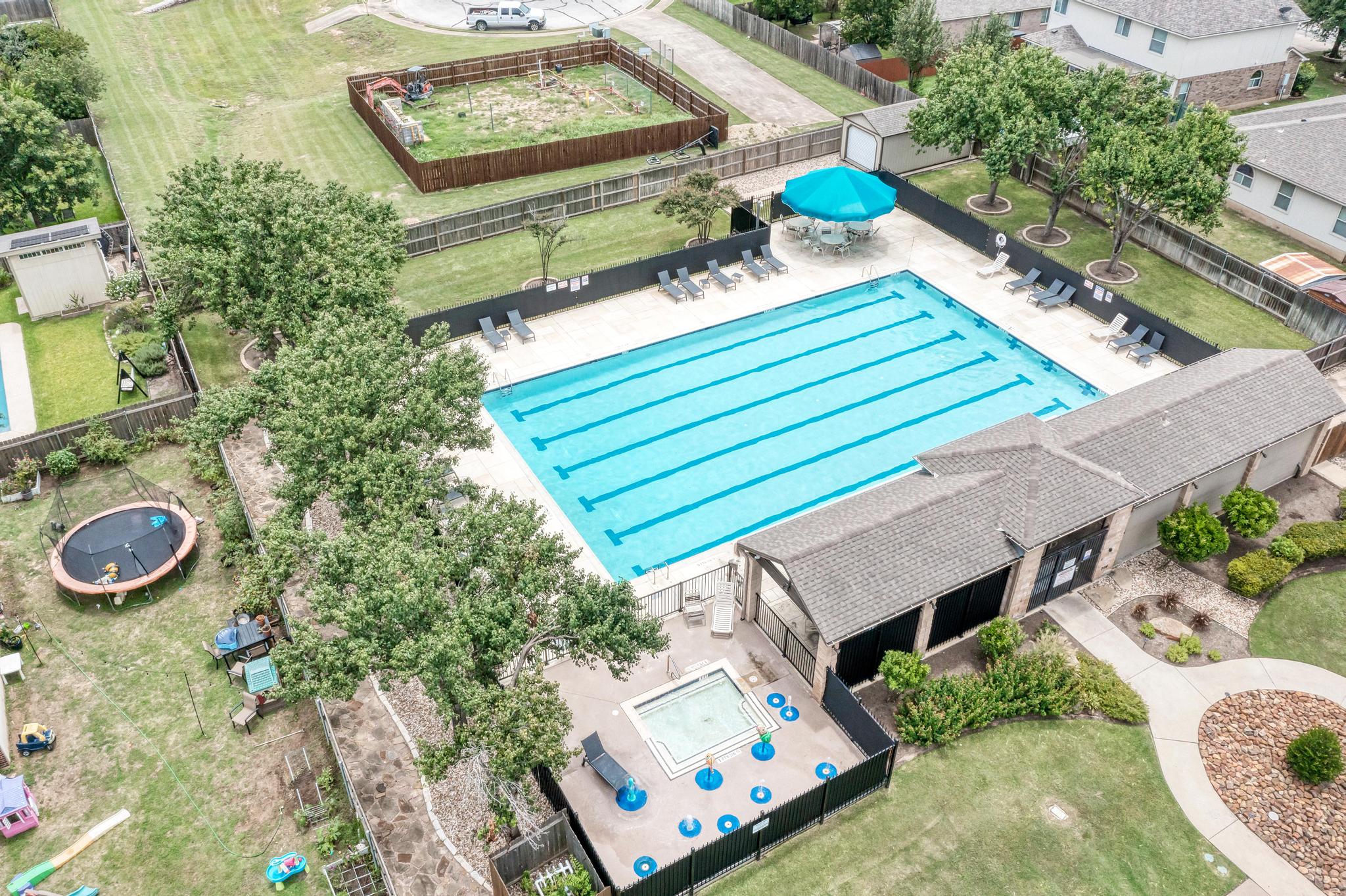 main property photo 39
